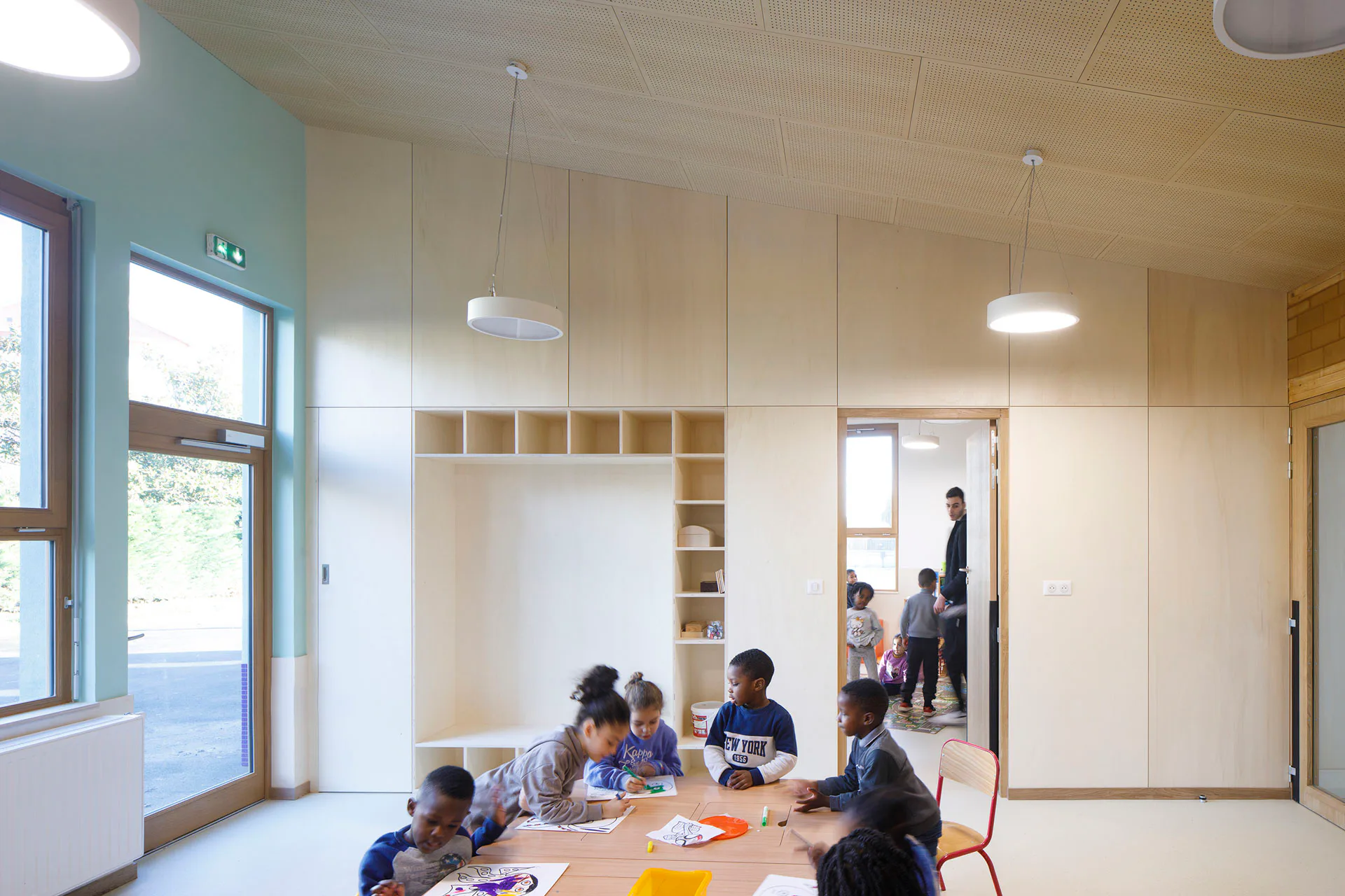 The built-ins are multifunctional and in keeping with the children’s needs.