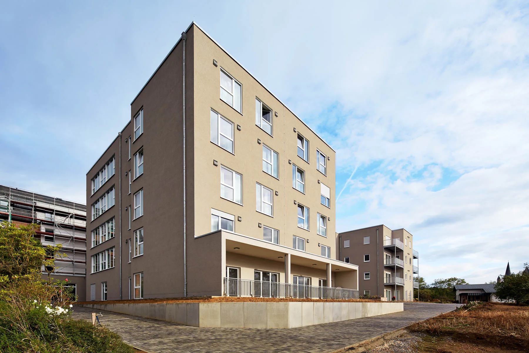 Der Neubau des Altenpflegeheims Haus Felizitas steht auf dem Areal des Klosters Marienborn in Limburg.