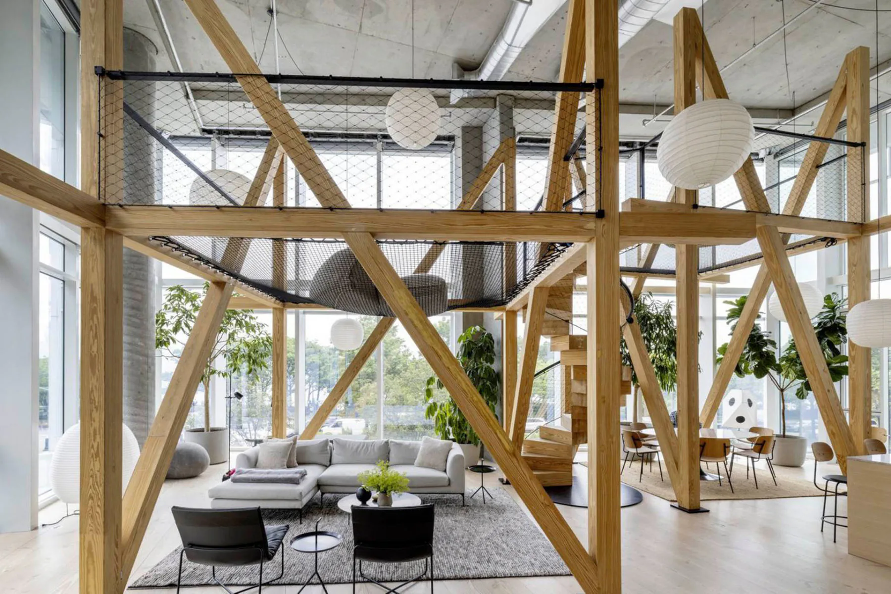 Zwei Apartments in einem: No Architecture schufen ein offenes Raumkontinuum in Manhattans West Village.