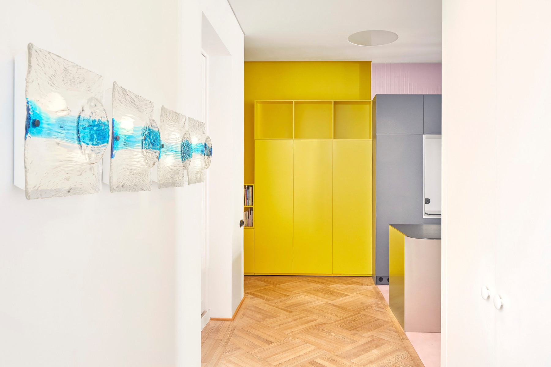 Wohnungsumbau in Madrid von Lucas y Hernández-Gil