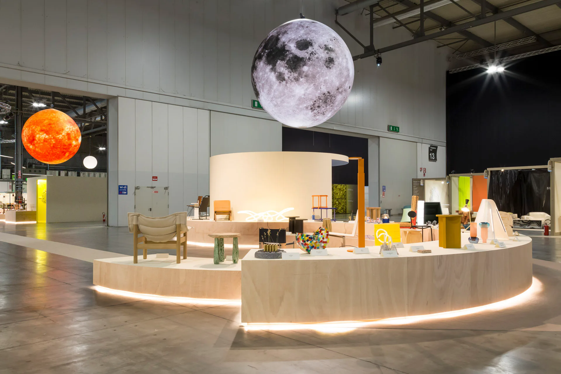 SaloneSatellite
