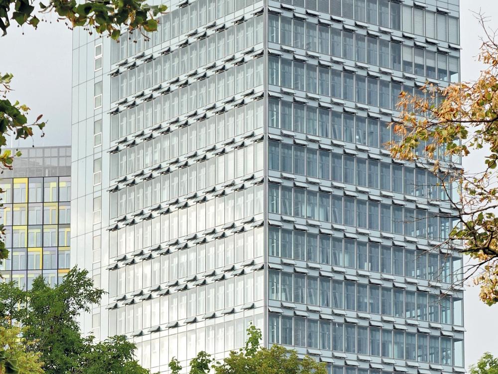 Aluminium ist der am weitesten verbreitete Werkstoff für die Profile von Pfosten-RiegelFassaden. Die Recyclingmengen haben sich im Lauf der Jahre deutlich gesteigert.