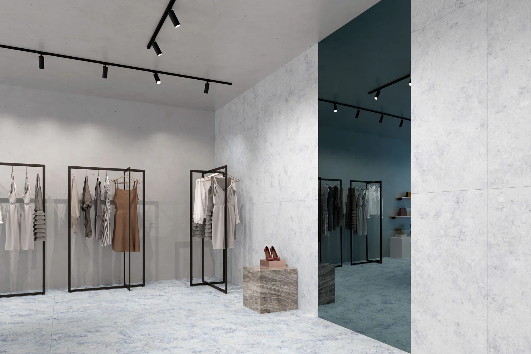 Feinsteinzeugfliese Mirror Blue Polishes 120 x 260 cm in einer Boutique