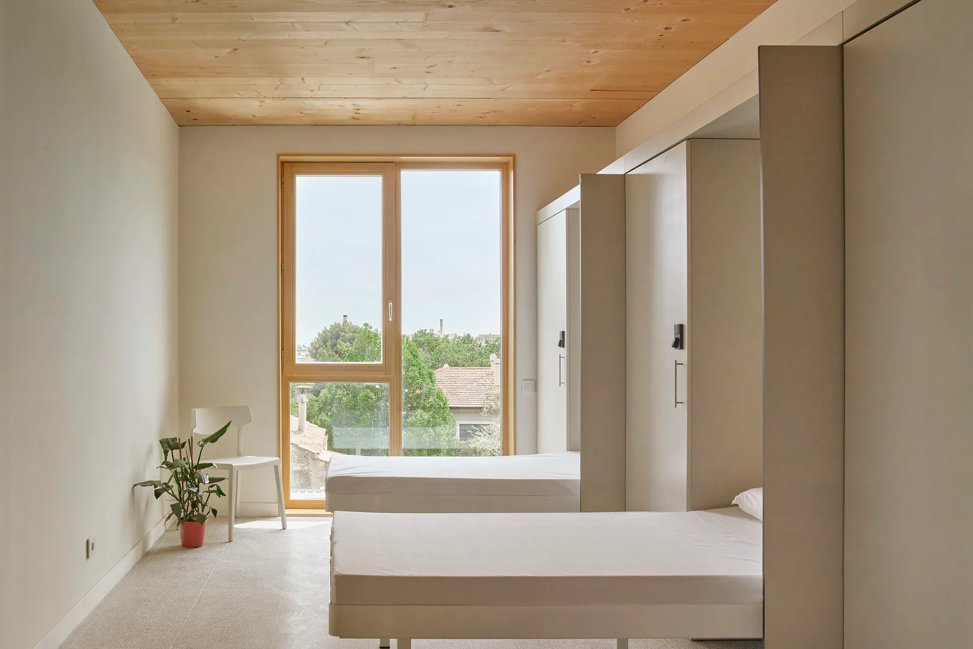 Bis zu drei Personen teilen sich ein Zimmer.