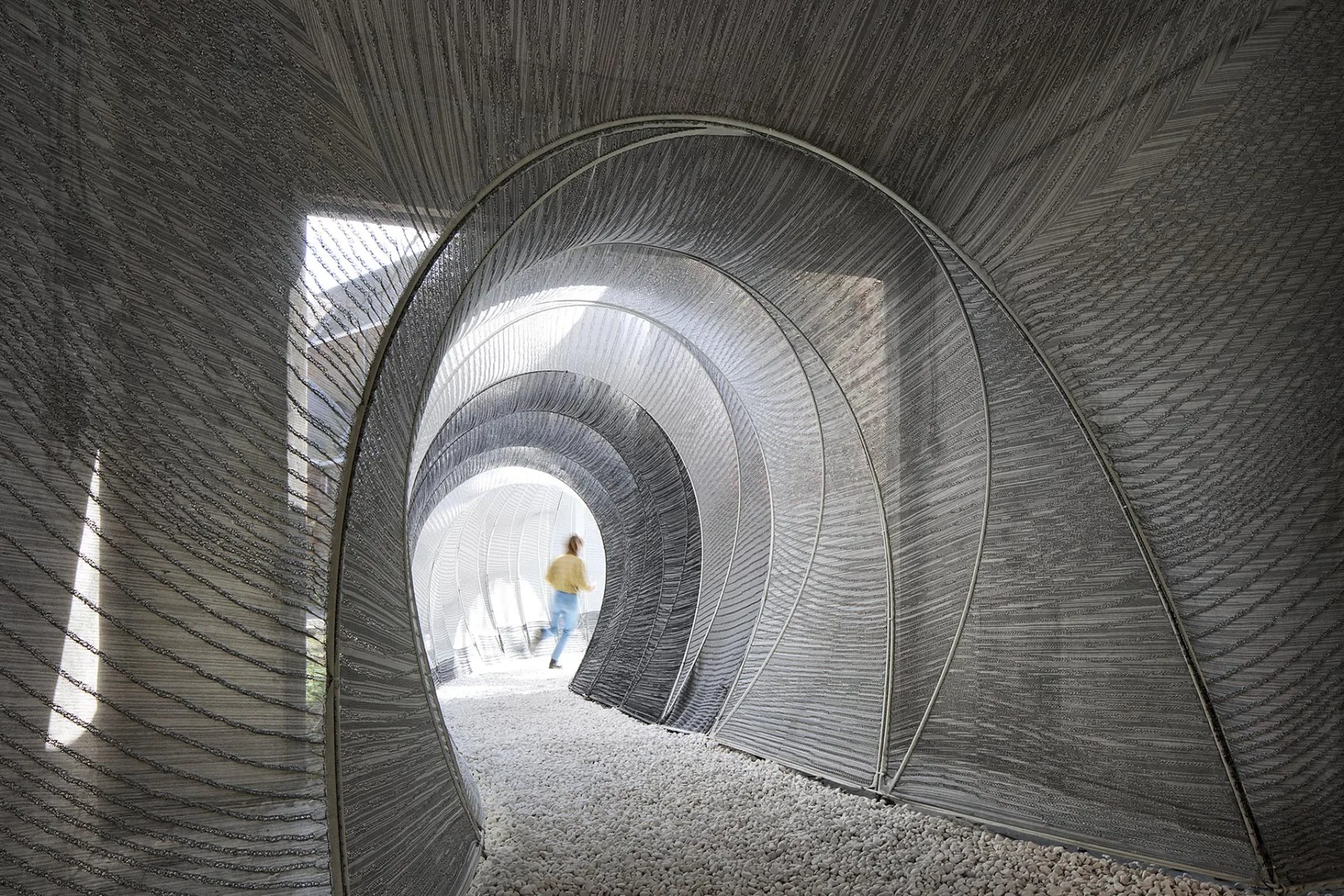 Common Thread von SO–IL, Brügger Triennale, Brügge, 2024.