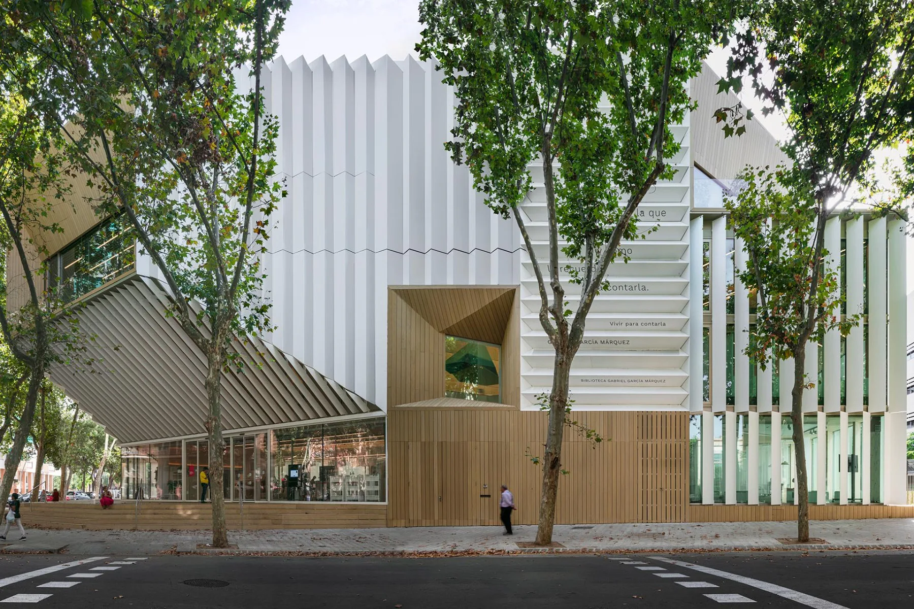 The 2024 Winner of the Emerging Architecture Prize is the Gabriel García Márquez Library in Barcelona by SUMA Arquitectura