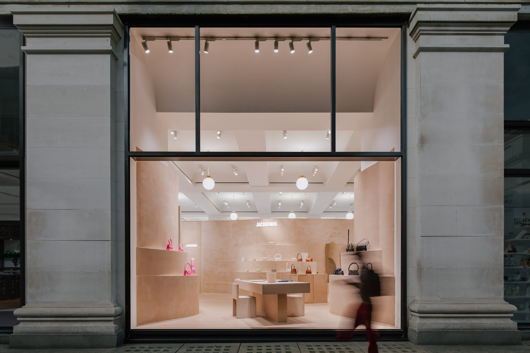 Stores für Jacquemus in London und Paris von OMA