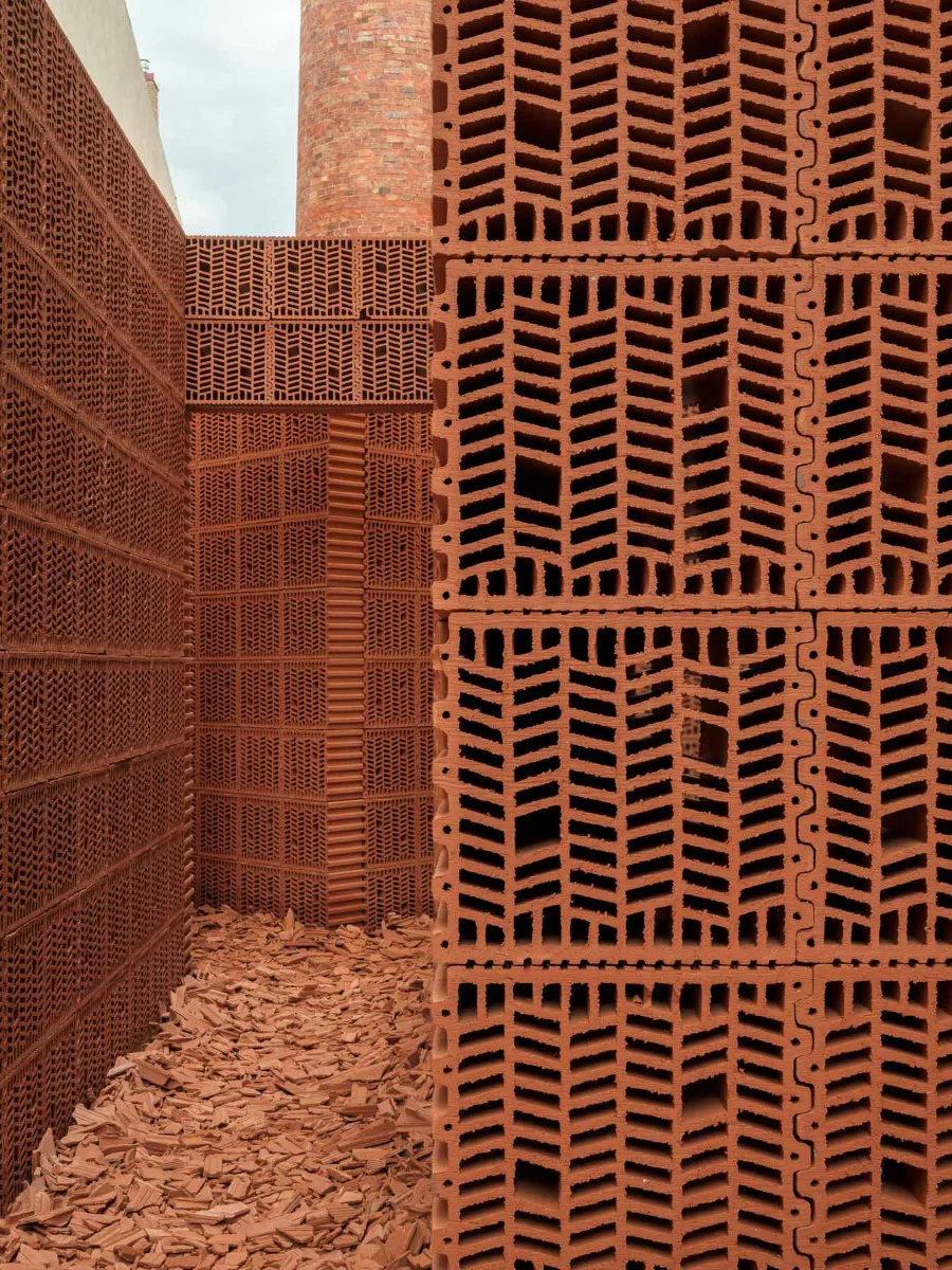 Types of Spaces, Spain / Architect, Hanghar, Madrid; Palma, Mexico