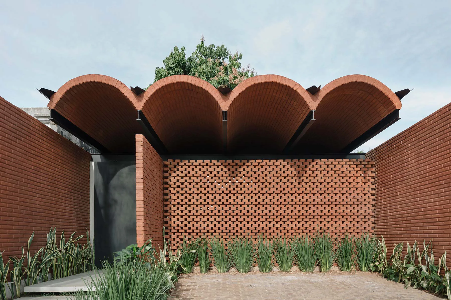 Intermediate House, Paraguay / Architect, Equipo de Arquitectura, Asunción