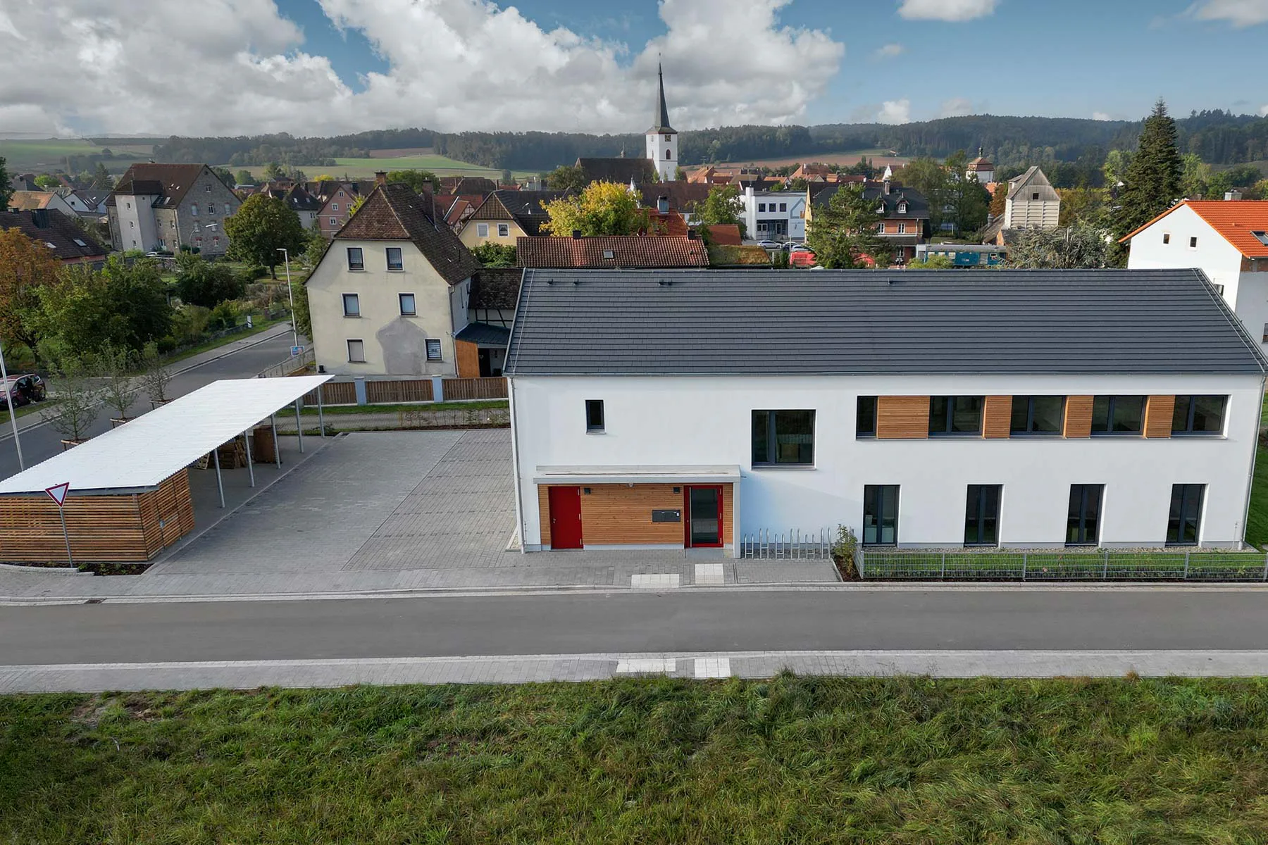 Das Seniorenheim mit Tagespflege in Schlüsselfeld ging nach nur 14 Monaten Bauzeit in Betrieb.