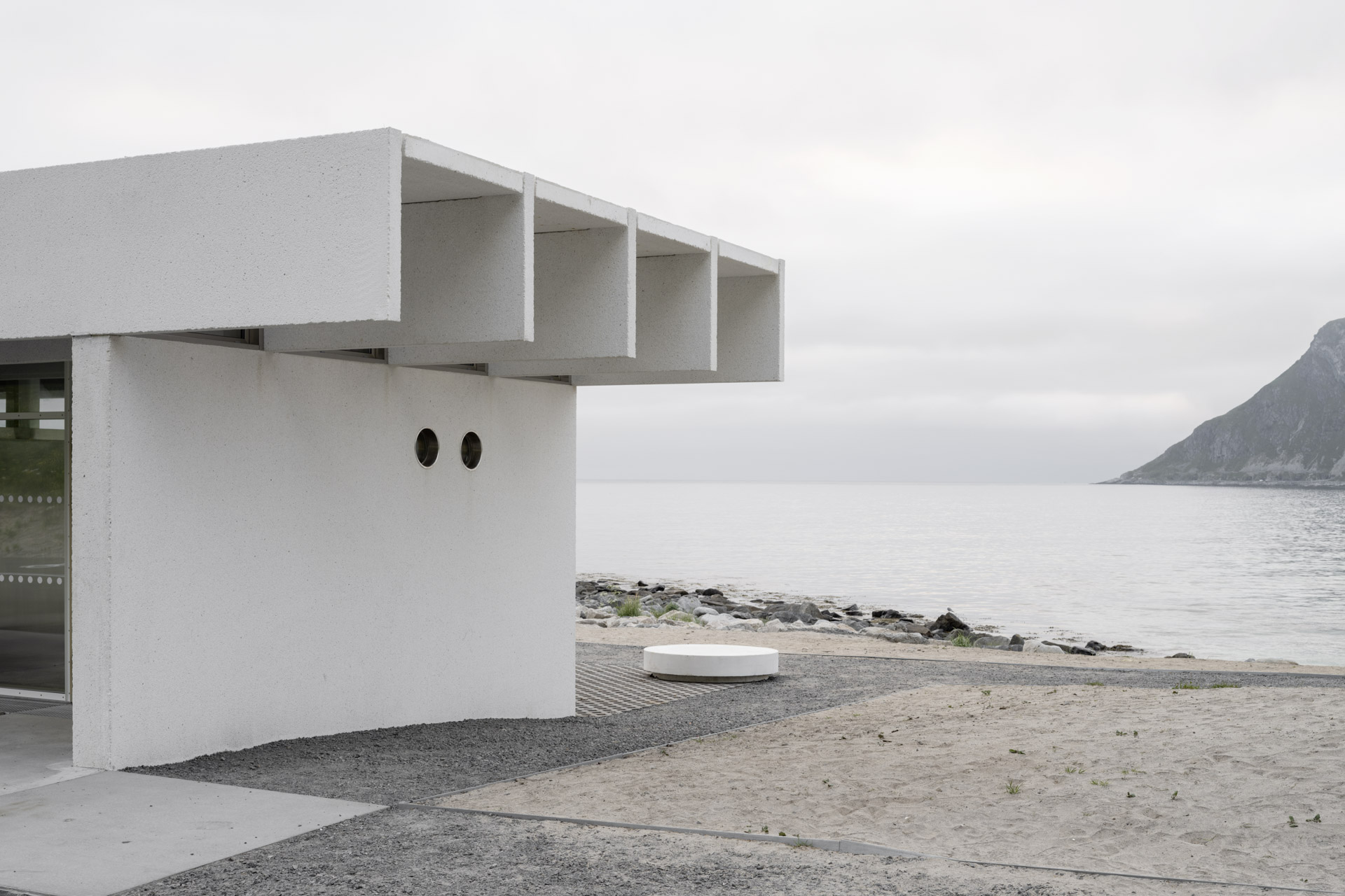 Lofoten Service Area by Vatn Architecture and Jørgen Tandberg