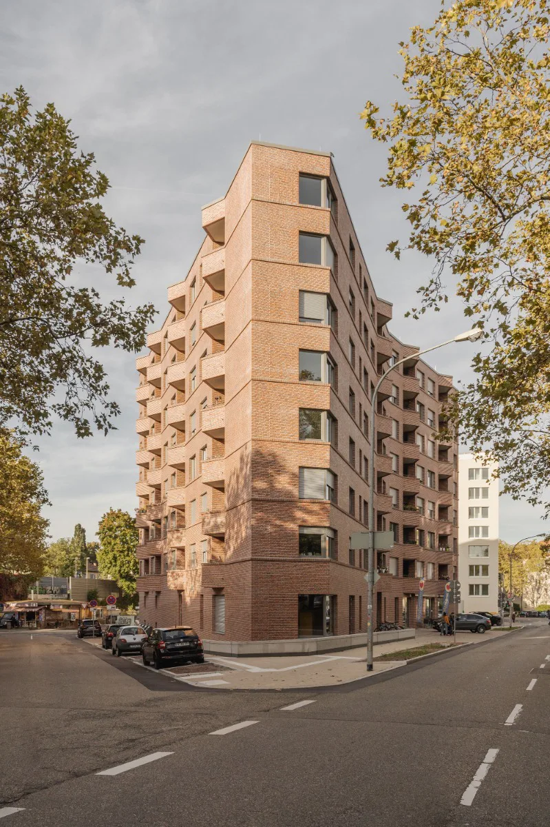Hugo-Häring-Landespreis 2024: Rennwegdreieck, Quartier im Haus in Freiburg im Breisgau, Architektur: Bachelard Wagner Architekten, Bauherr: Freiburger Stadtbau