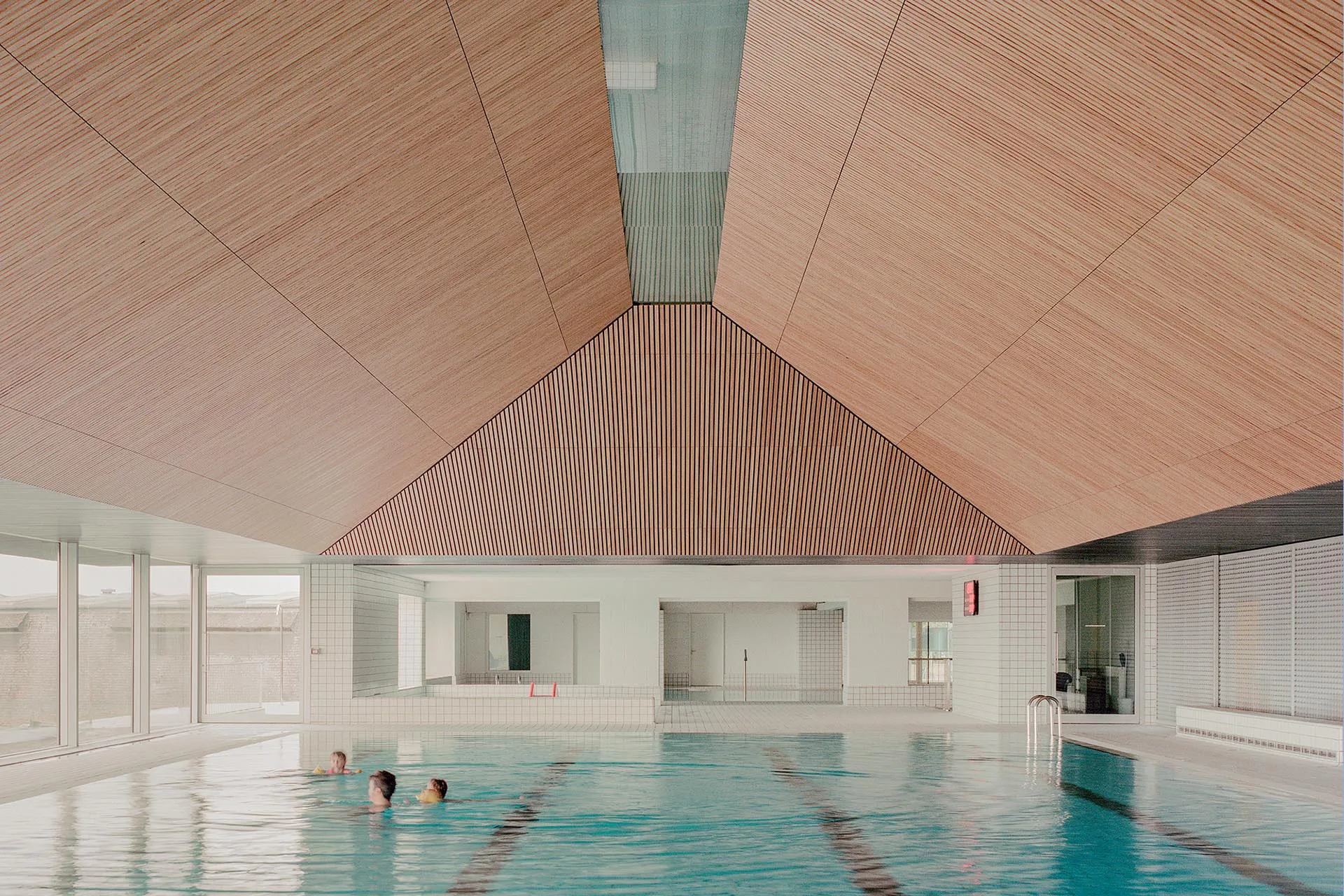 © Charles Bouchaïb

Architecture: raum

www.raum.fr
online voting