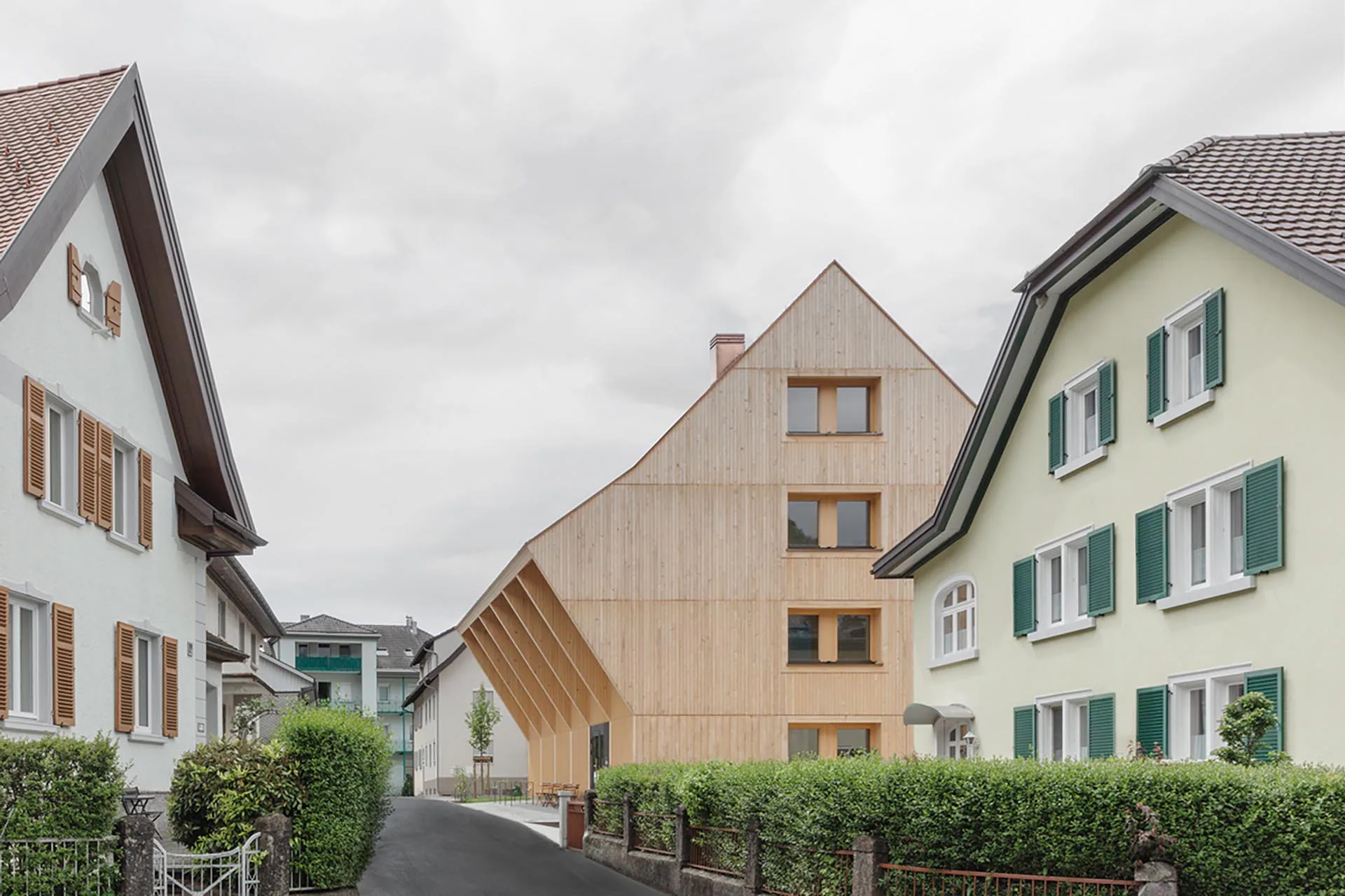 © Gustav Willeit

Architecture: SO – IL

www.so-il.org
Online voting