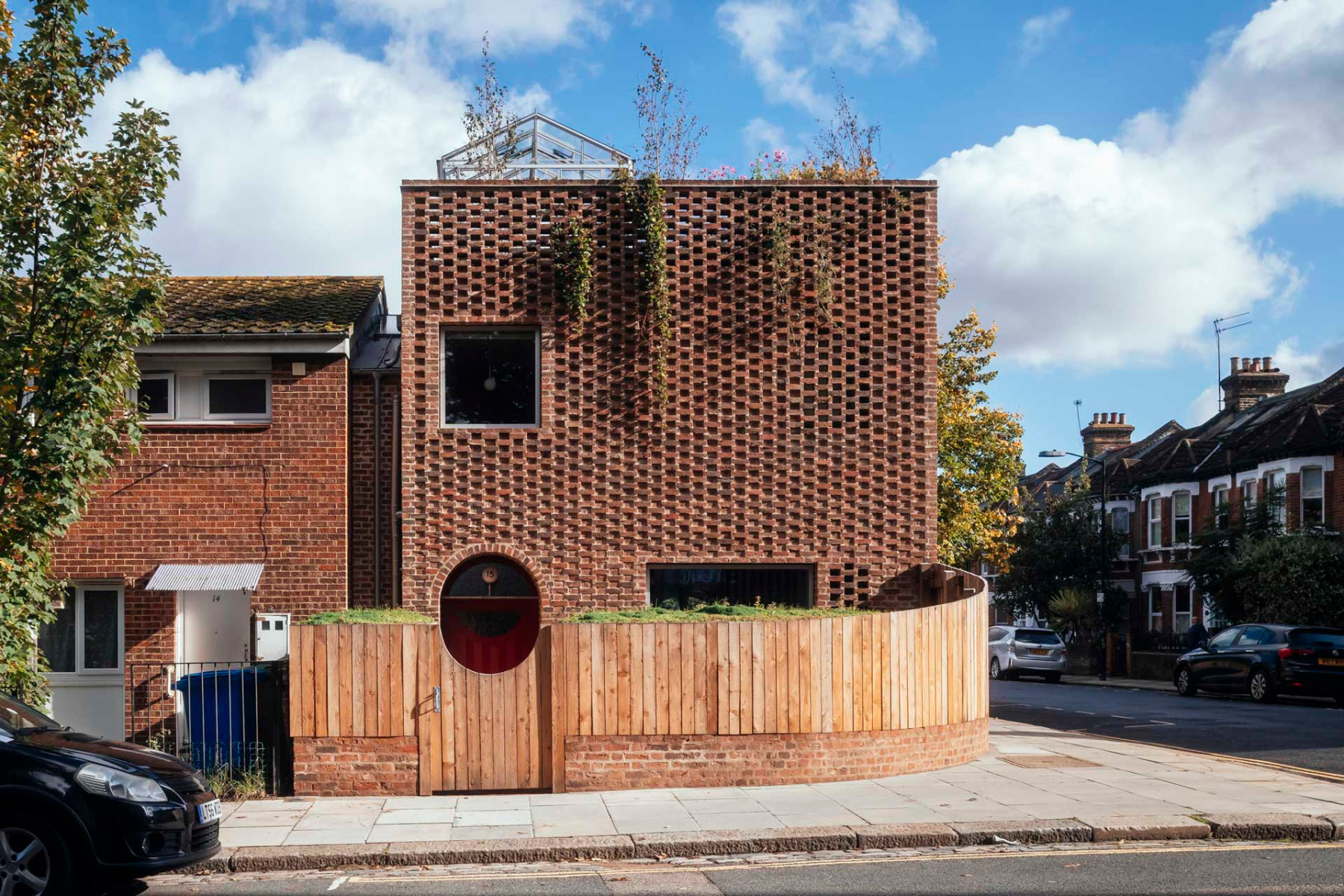 Peckham House in London von Surman Weston