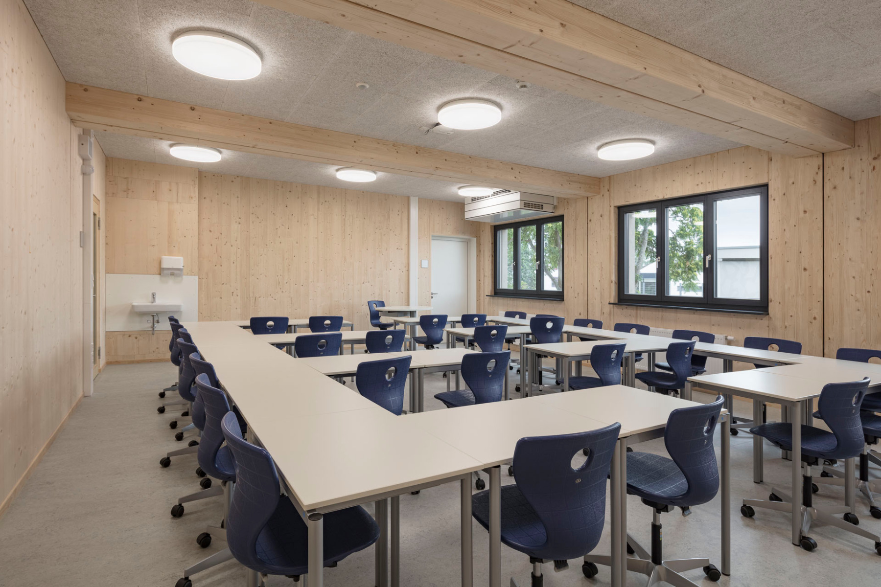 Der Erweiterungsbau des Landgraf-Ludwig-Gymnasiums in Gießen sollte nachhaltigen Anforderungen genügen und schnell realisierbar sein.