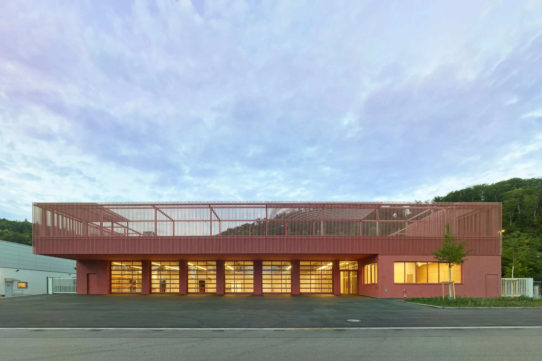 Feuerwehr und Kindertagesstätte in Waldshut-Tiengen, Architektur: Bächlemeid Architekten mit Achim Schreiner Architekt