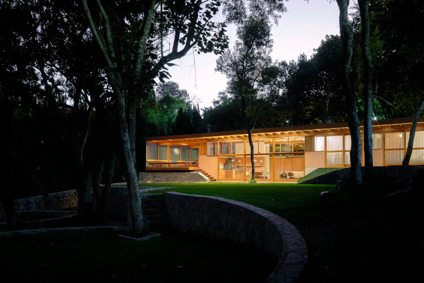 Casa dos Terraços Circulares von Denis Joelsons