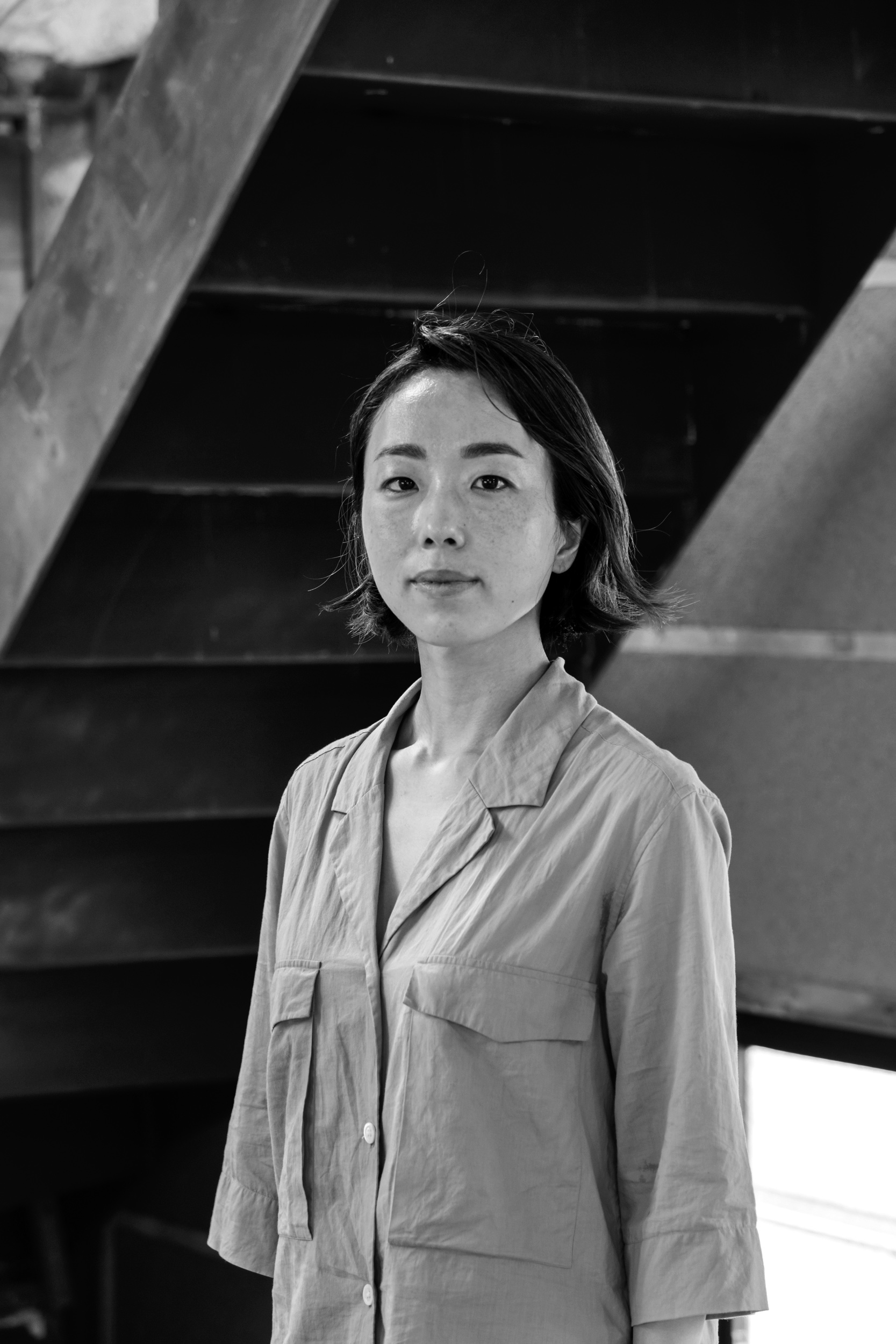 Das Architektenpaar Mio Tsuneyama und Fuminori Nousaku lotet in seinen Arbeiten die Möglichkeiten einer japanischen Bauwende aus. Neben ihren Beiträgen zum Bauen im Bestand – ein eher neues Thema in Japan –, erforschen die beiden die Beziehung zwischen städtischen Räumen und Ökosystemen. Anfang des Jahres widmete die renommierte Toto Gallery Ma in Tokio ihnen eine Einzelausstellung.