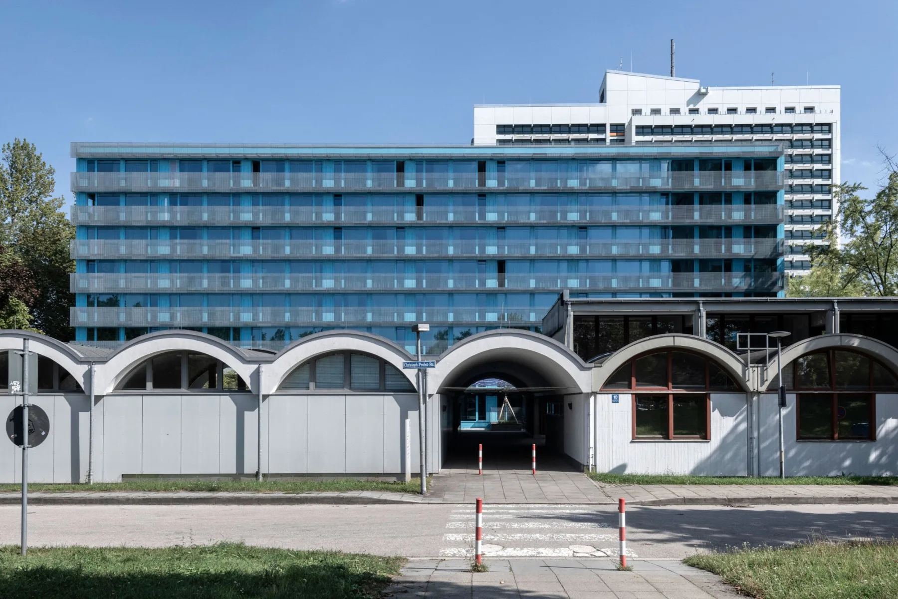 Finalist DAM Preis 2025: Sophie-Scholl-Haus, Sanierung Studierendenwohnheim in München, Architektur: bogevischs buero