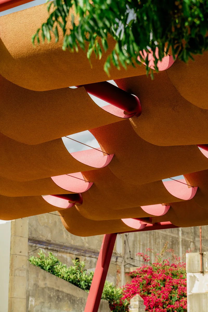 Installation Onda von Gabriel Calatrava