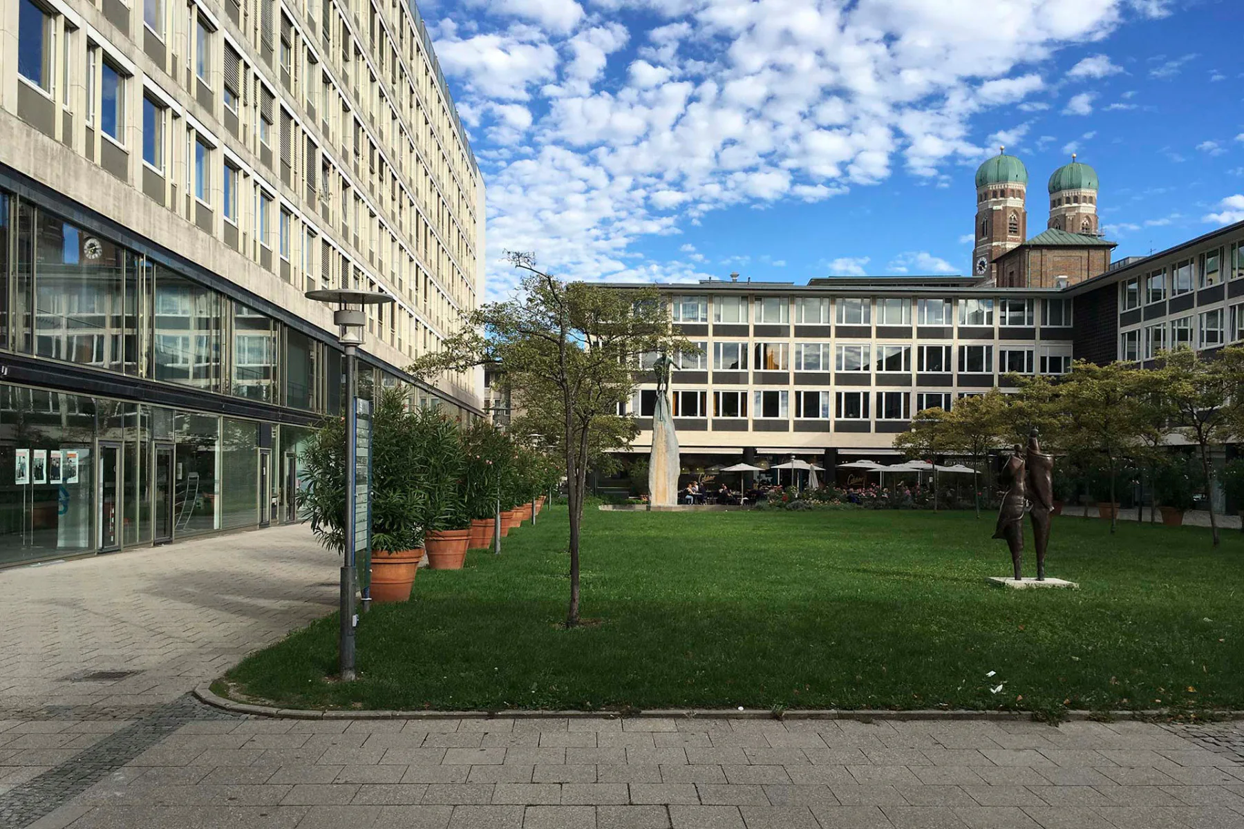 Sep Ruf und Theo Pabst, Neue Maxburg, München.