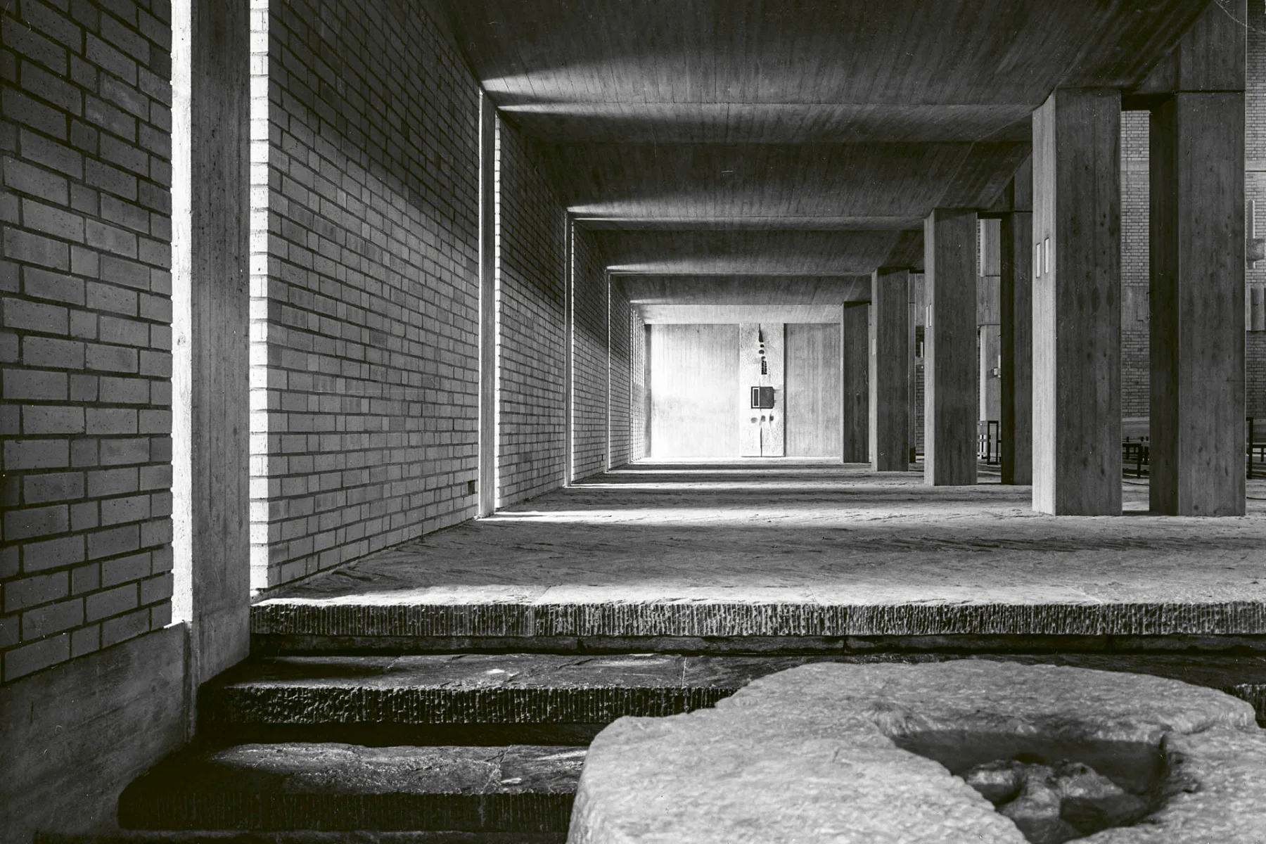 Werktagskapelle, Kirche und Pfarrzentrum St. Johannes Evangelist 1968, Dipl. Ing. Architekten Adolf und Helga Schnierle
