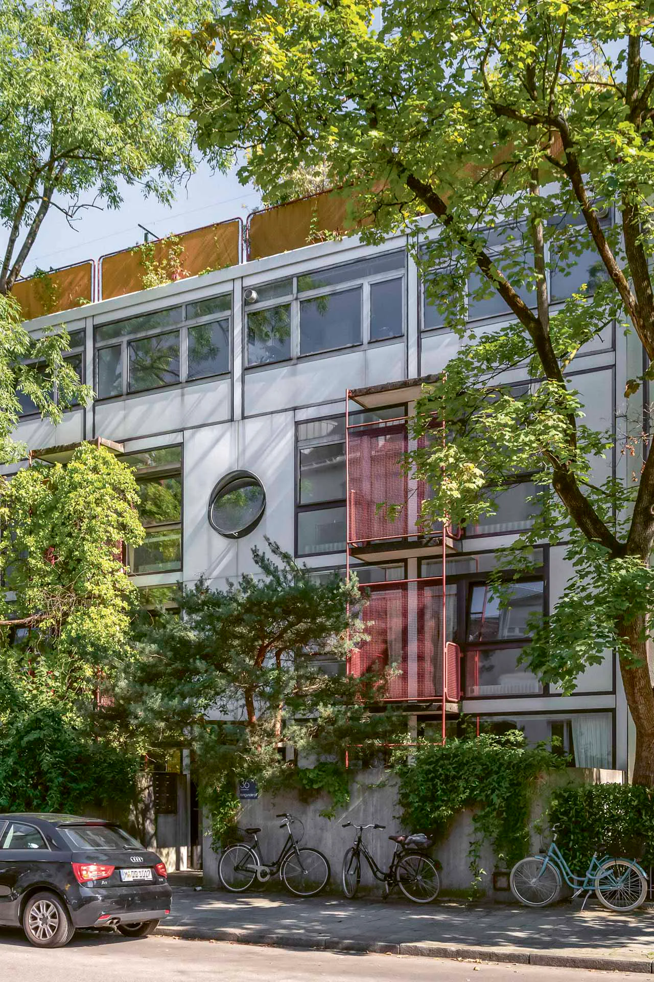 Straßenperspektive, Wohnanlage Kunigundenstraße 1972, Roswitha Then Bergh, Rudi Then Bergh, R.+R. Then Bergh