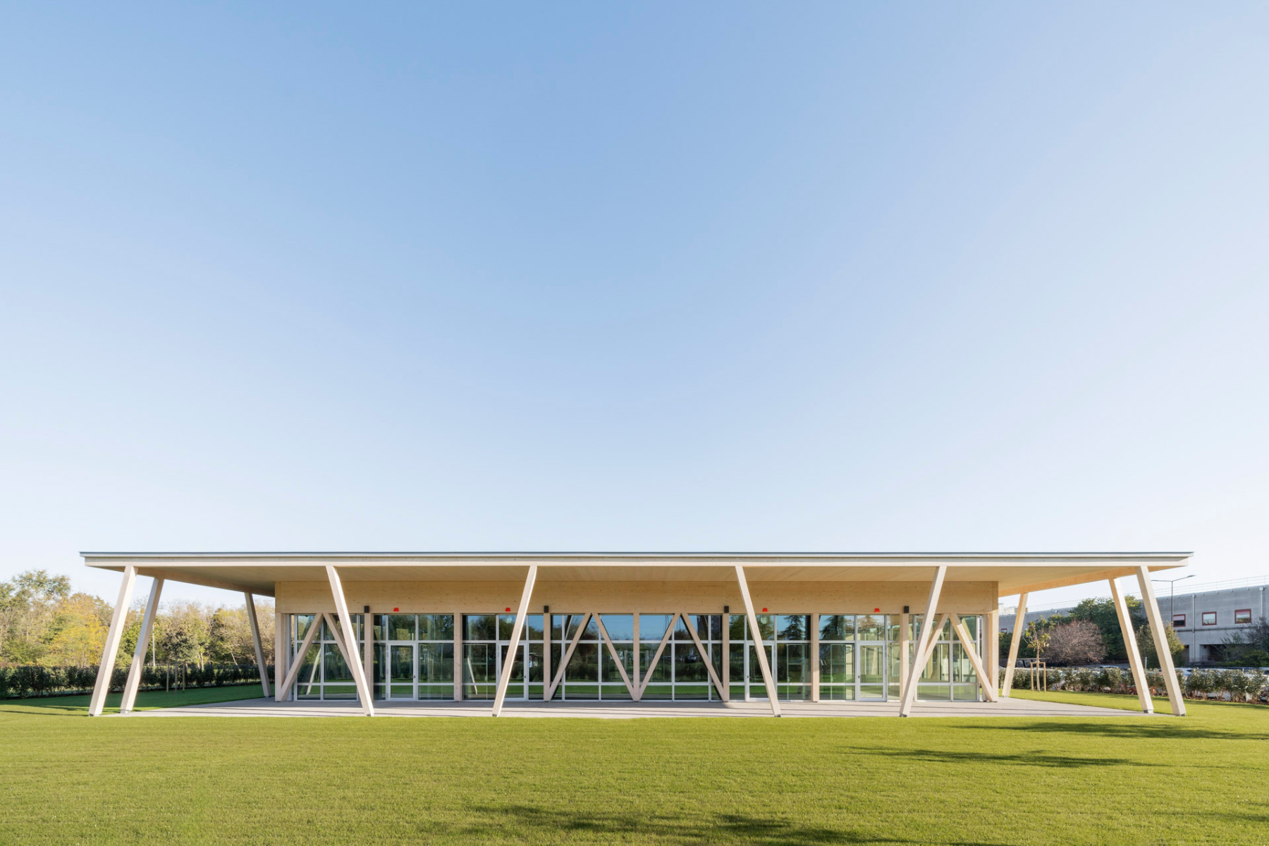 Bildungszentrum in Parma von Enrico Molteni