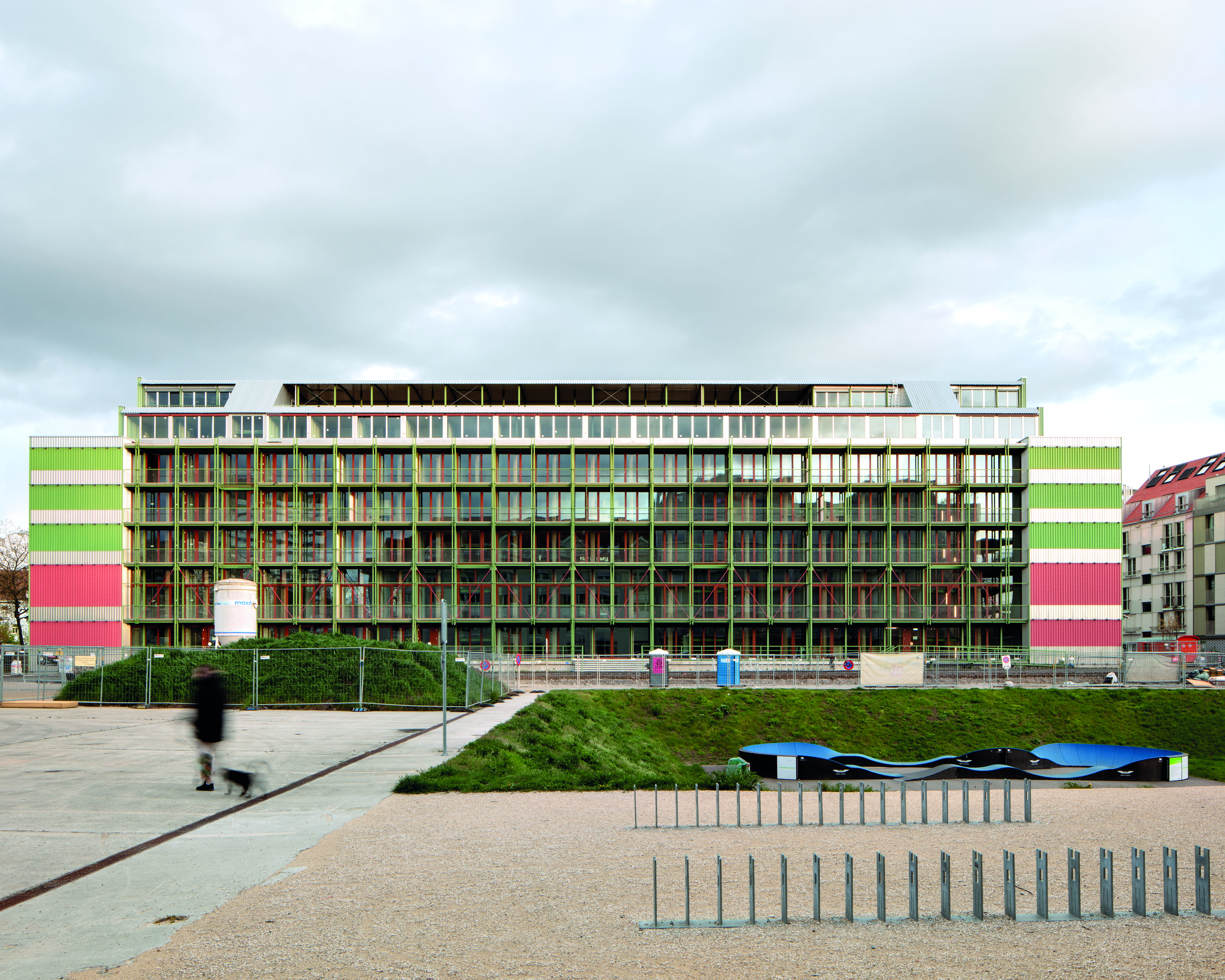 Rethinking a building’s purpose from the ground up, – Esch Sintzel Architekten transformed a former wine depot in Basel into housing – winning the Detail Award 2024 for this adaptive reuse project.