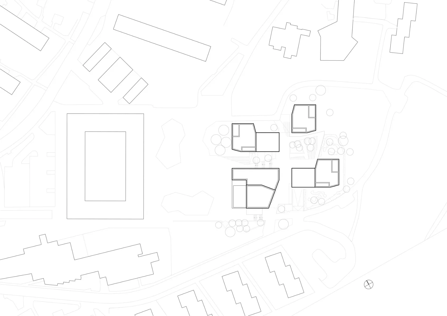 Lageplan: Die Ostfassade der Kirche ist leicht abgewinkelt, um die städtebauliche Anbindung zu stärken. Grafik