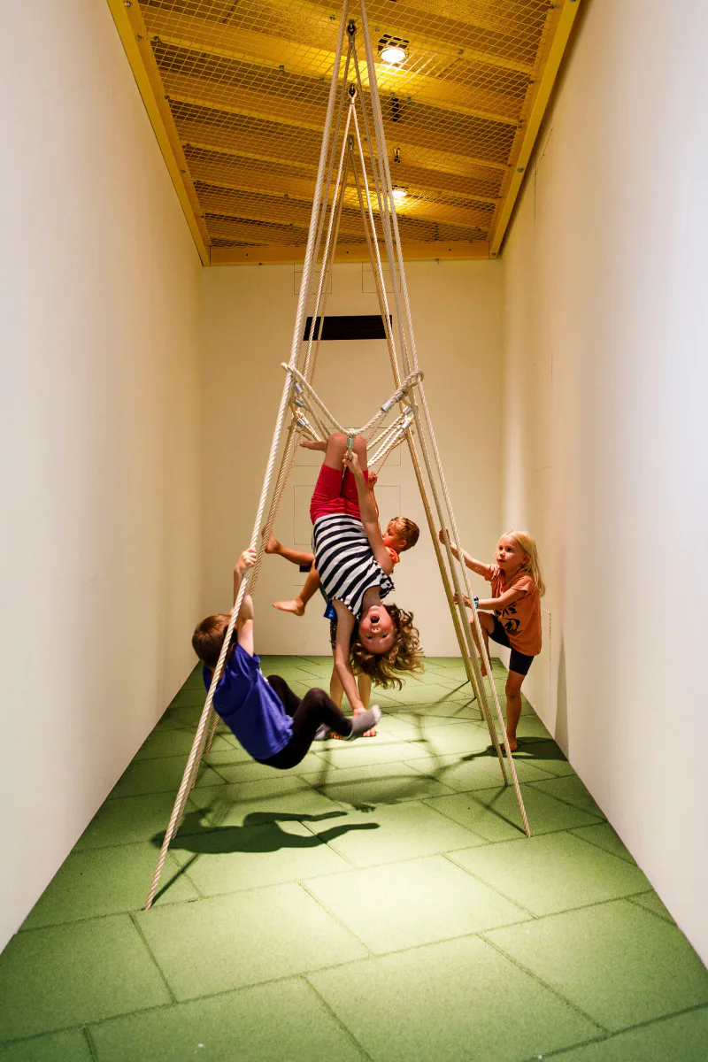 Die Kinder des Kinderbeirats erkunden Archipelago erstmals.