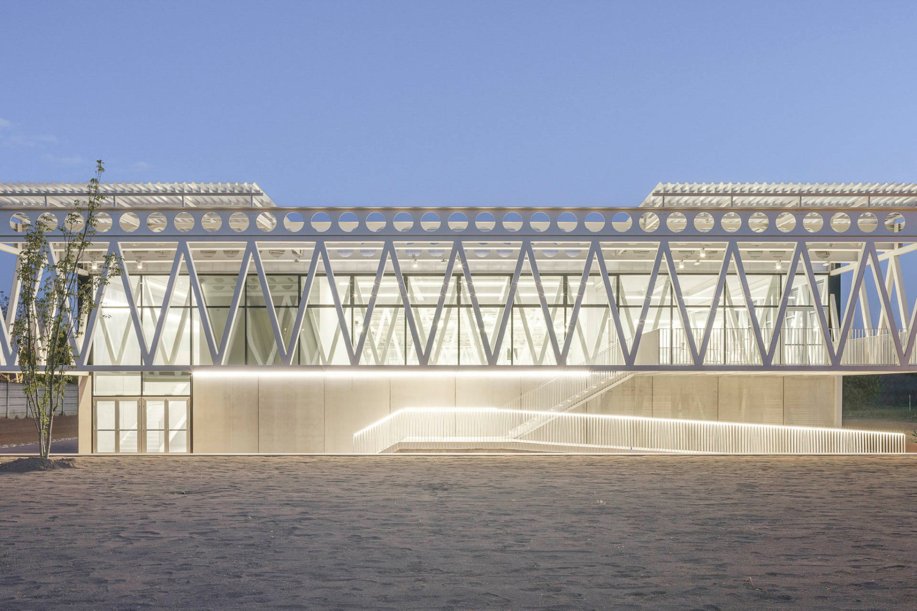 Sporthalle bei Mailand von Giulia de Appolonia