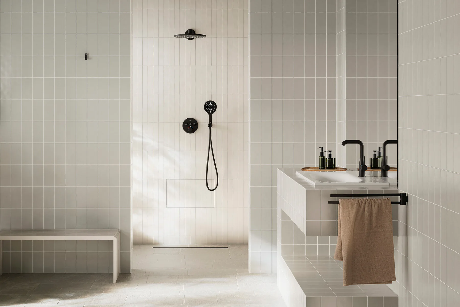 Das Rapido Heat Recovery von Grohe ist ein Unterputzsystem, das eine effiziente Nutzung der Restwärme aus dem Abwasser ermöglicht.