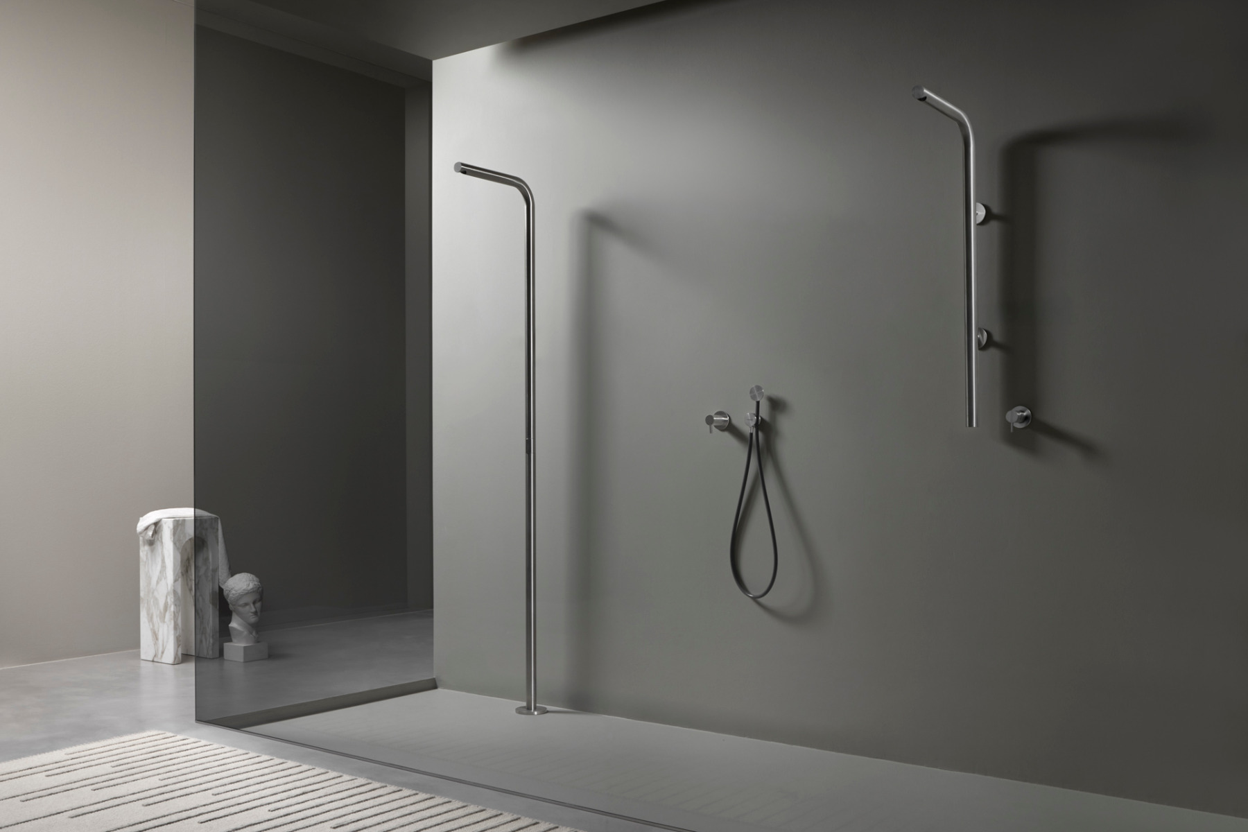 Dusche für den Innen- und Außenbereich