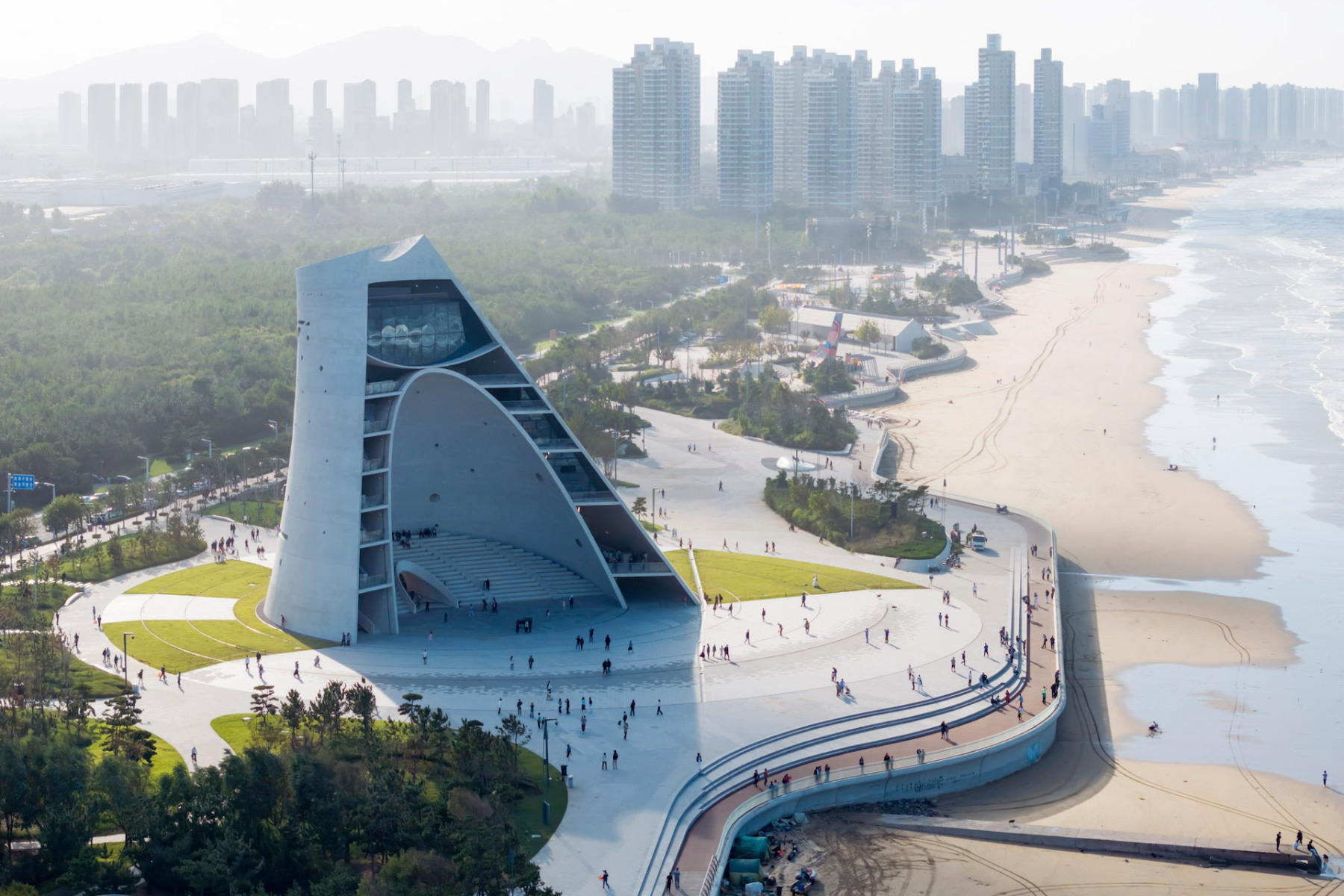 Yantai Sun Tower von Open Architecture