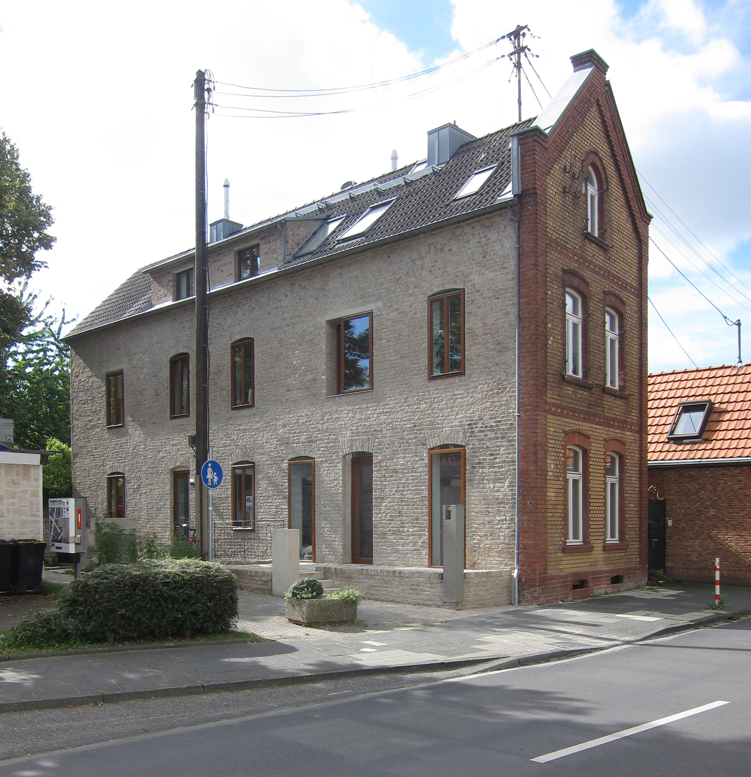 Dreiparteienhaus in Köln