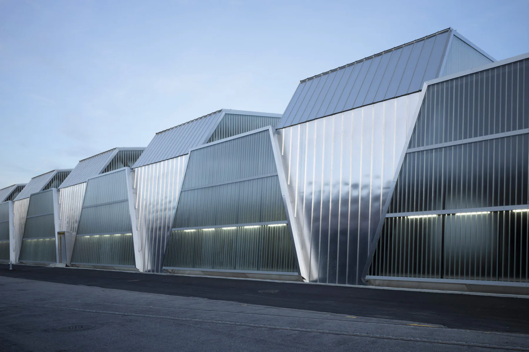 Das Tramdepot in Bern von Penzel Valier war eines der Projekte, die beim Fassadenkongress von Detail in Stuttgart vorgestellt wurden.