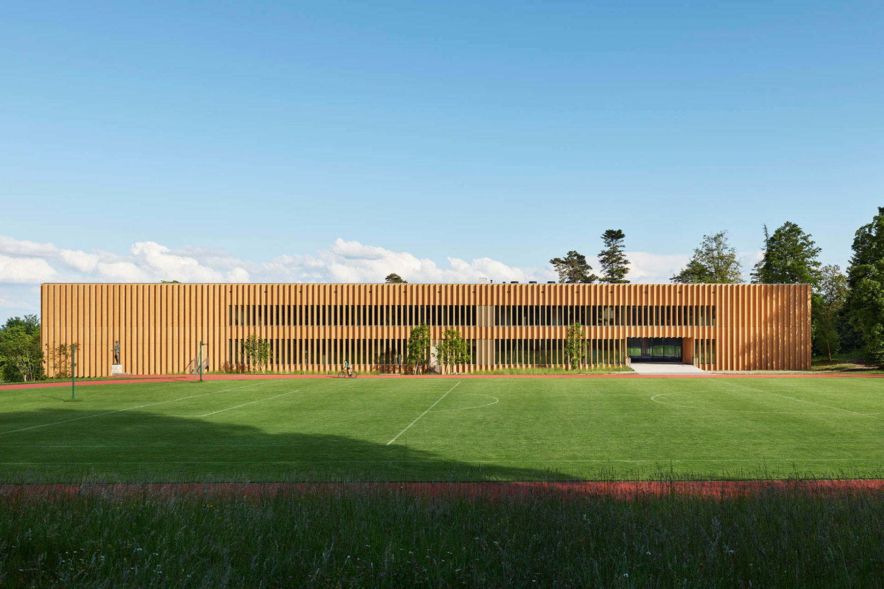 Hochschule Lärchenplatz von Kim Strebel Architekten