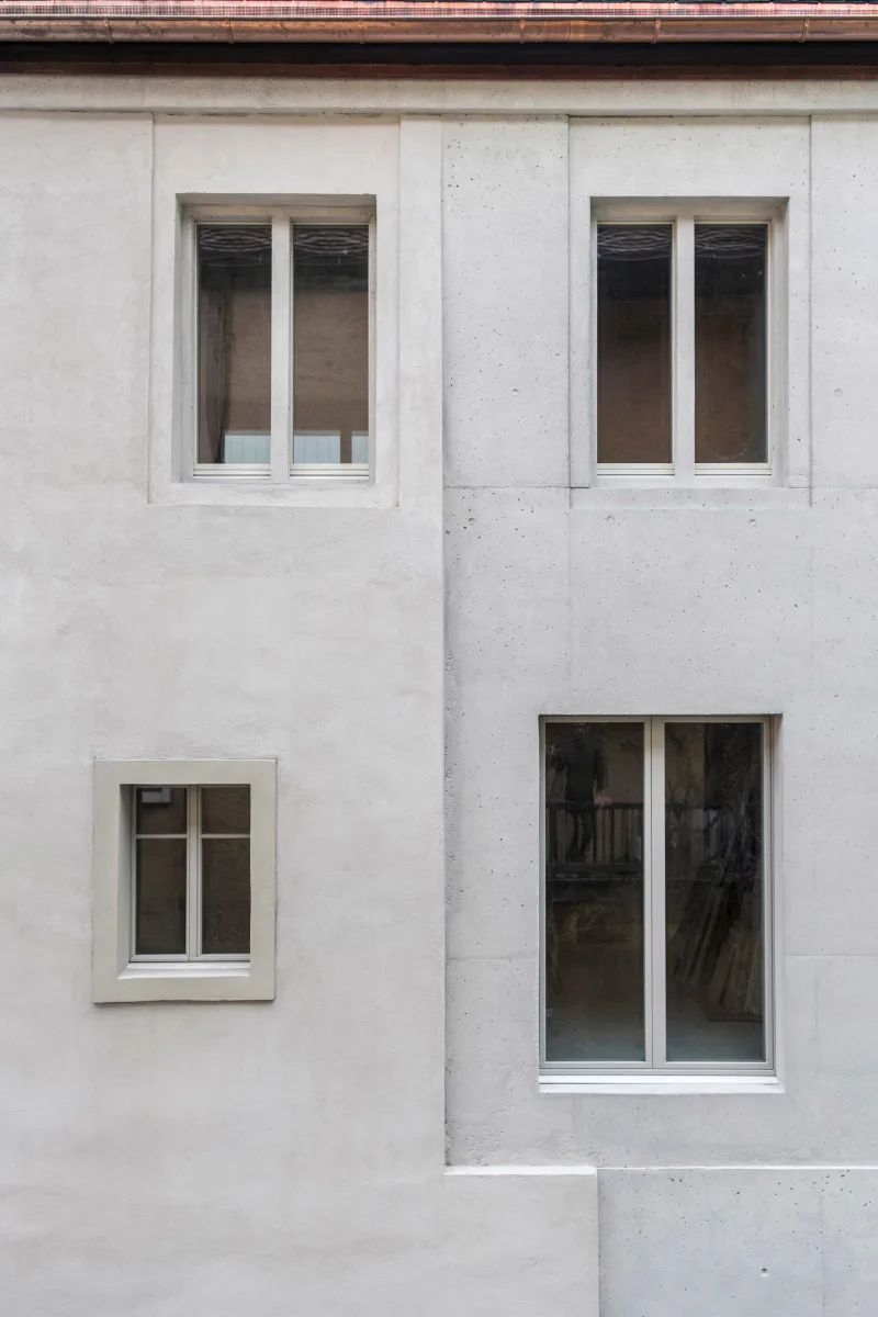 GayMenzel architectes, Maisons Duc, Saint-Maurice VS, 2016 – 2018. Übergang zwischen alt und neu