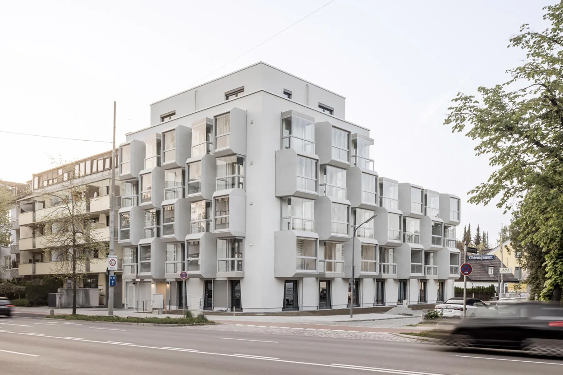 Direkt am Mittleren Ring in München-Giesing setzt die neue Studierendenwohnanlage einen identitätsstiftenden städtebaulichen Akzent.