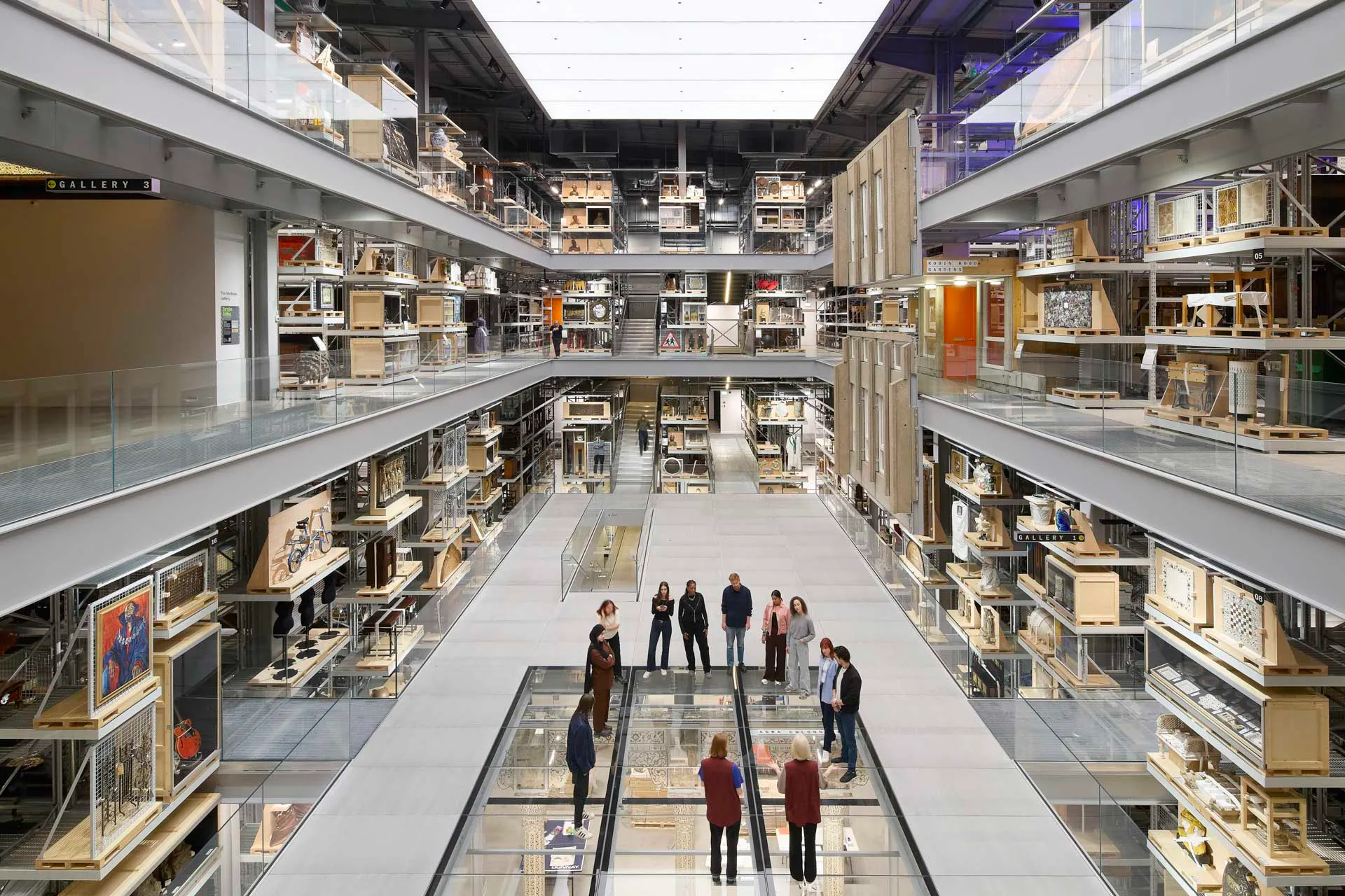 Die 20 m hohe Weston Collections Hall