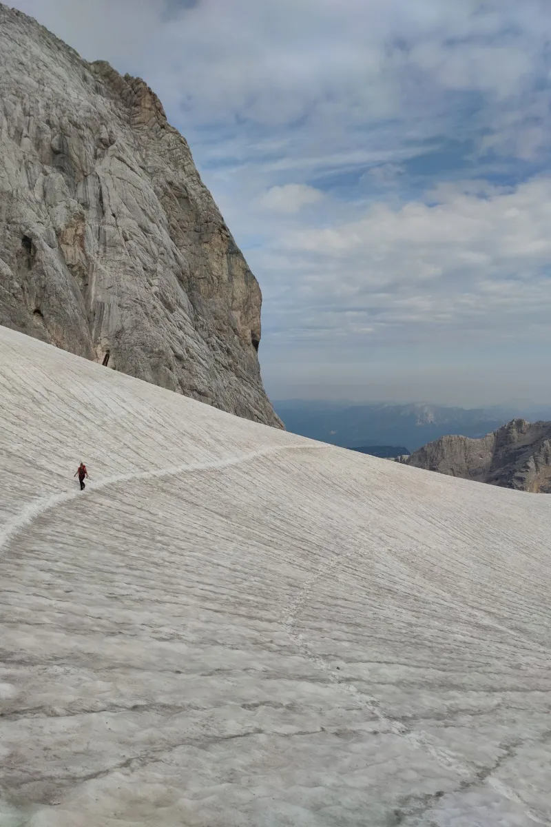 Ob Wandern, Bergsteigen, Skifahren, Tourengehen, Klettern, Mountainbiken oder Canyoning – viele wollen die Berge nutzen, Konflikte nehmen zu.