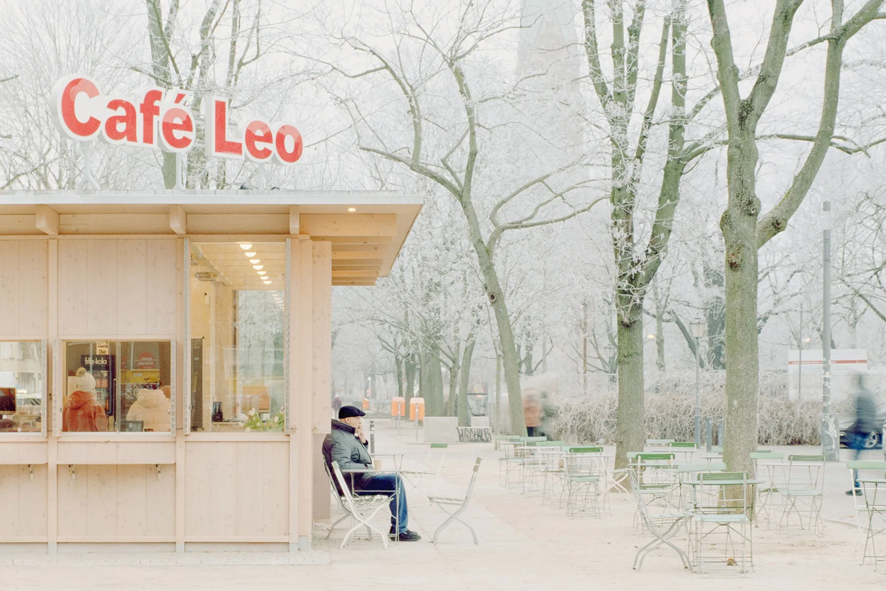 Nike für soziale Intervention: Café Leo, Berlin, Architektur: sophie & hans
