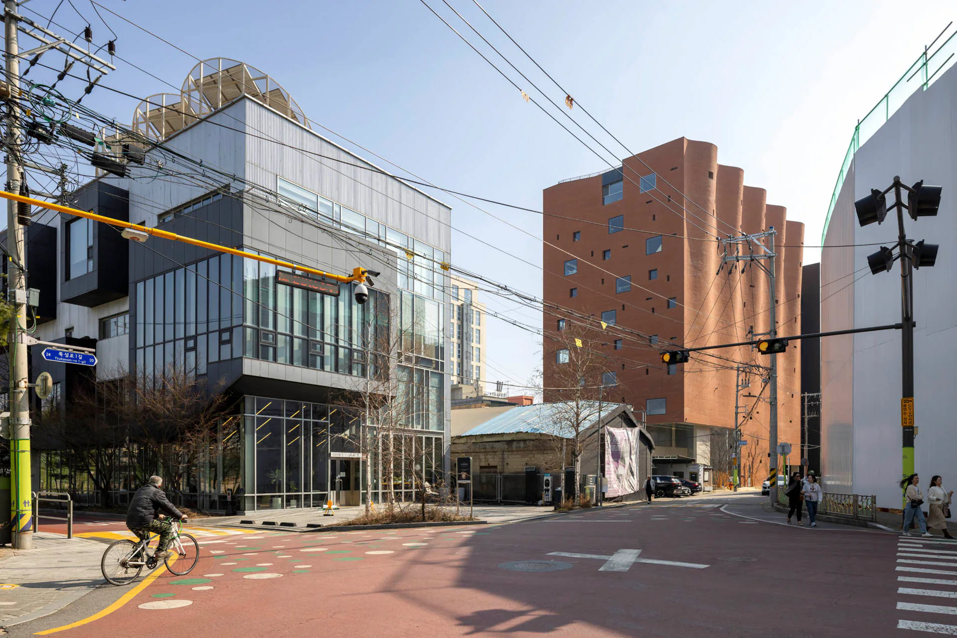 W-Mission Headquarters, Seongdong-Gu in Soeul von Behet Bondzio Lin Architekten