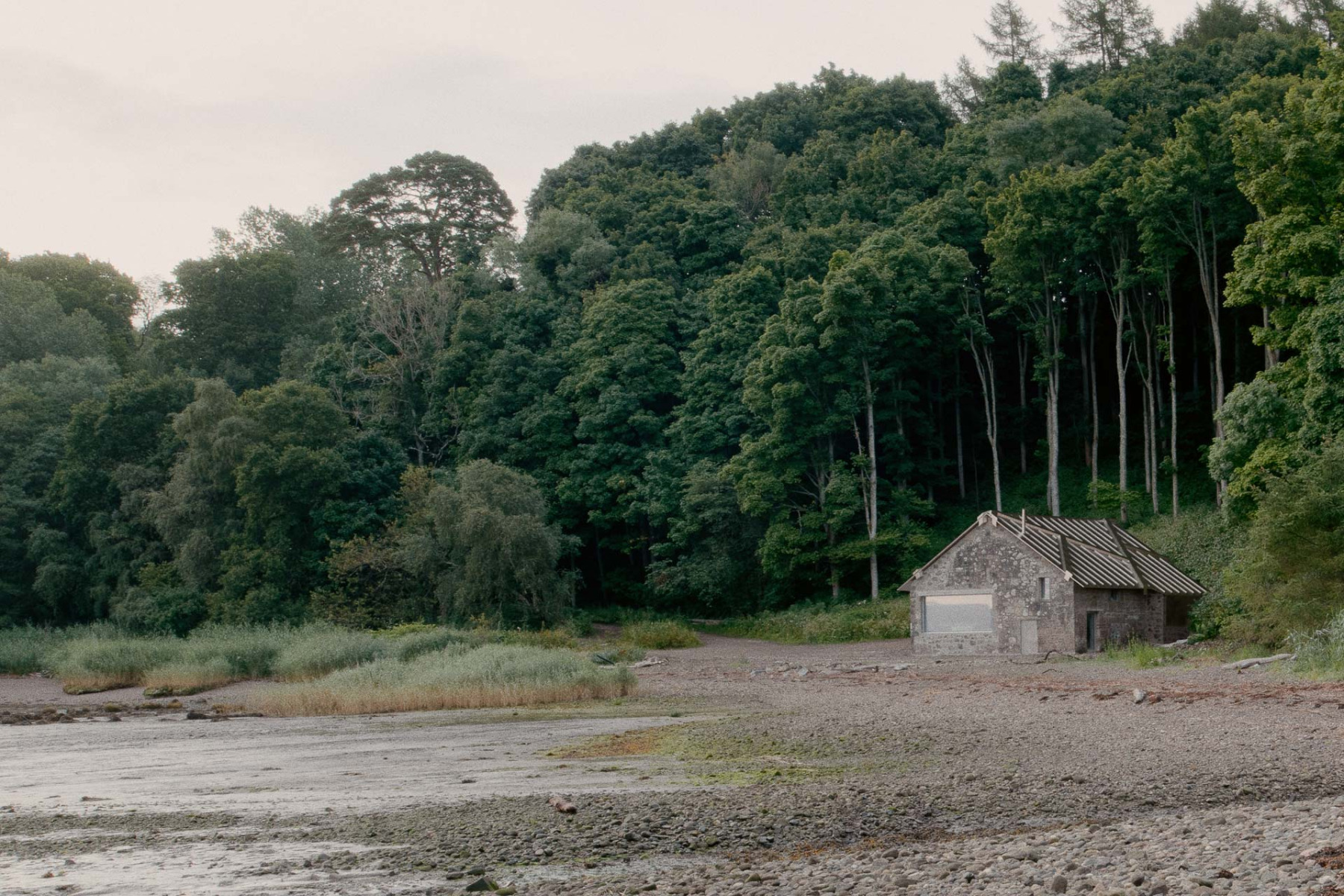 Bootshaus in Schottland von Barboza Blanco Office
