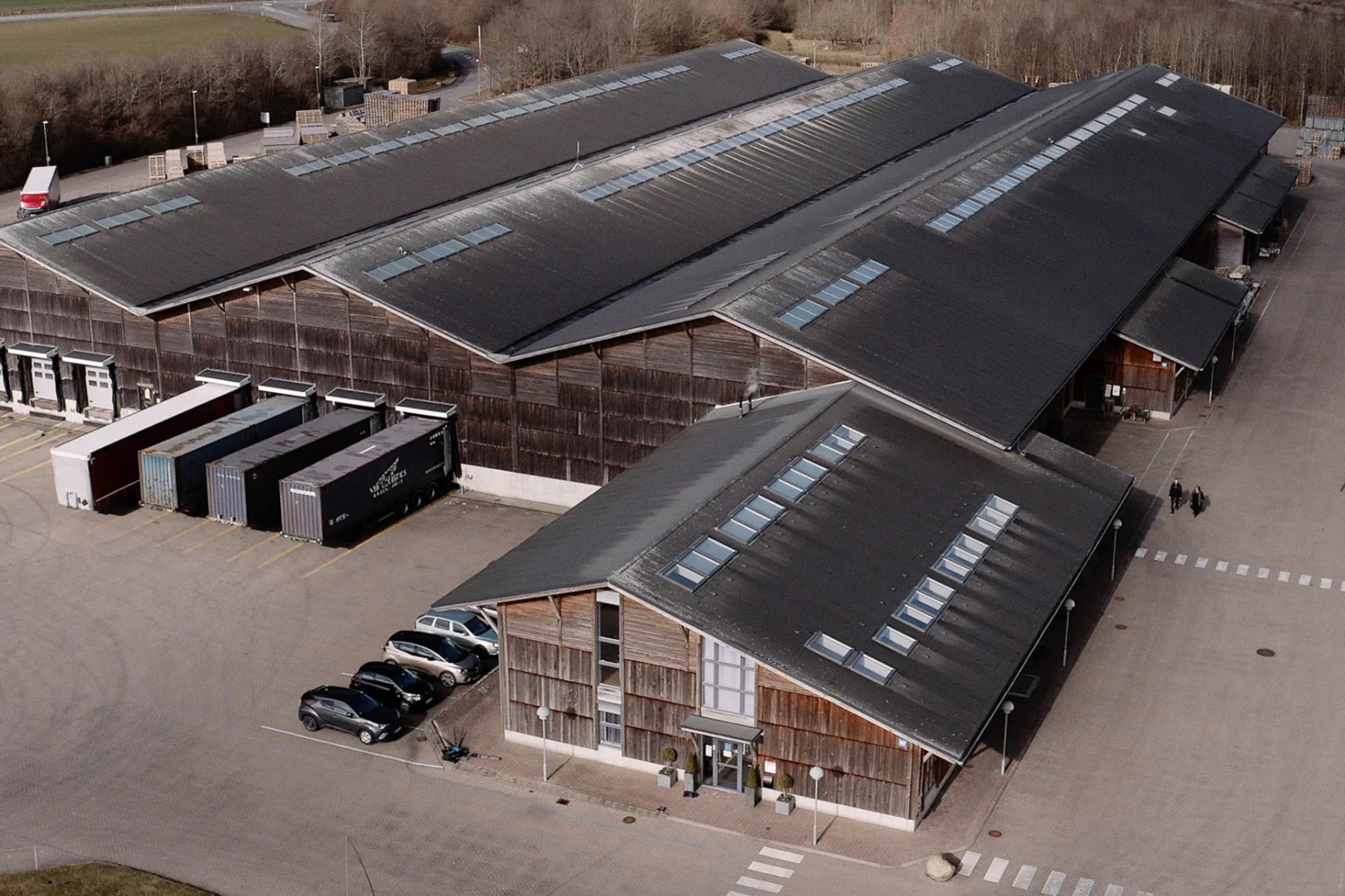 Die alte Lagerhalle vor dem Umbau
