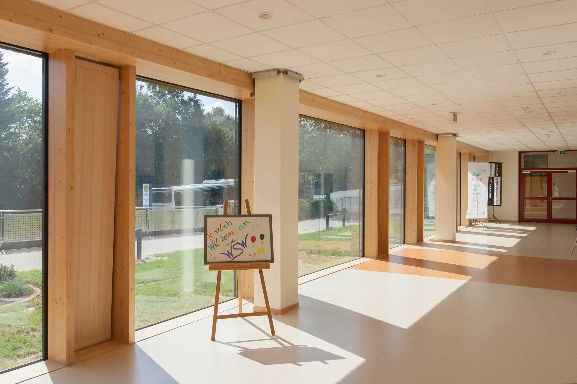 Moderne Lernatmosphäre in der von Rubner Ingenieurholzabu sanierten Schule in Wetter.