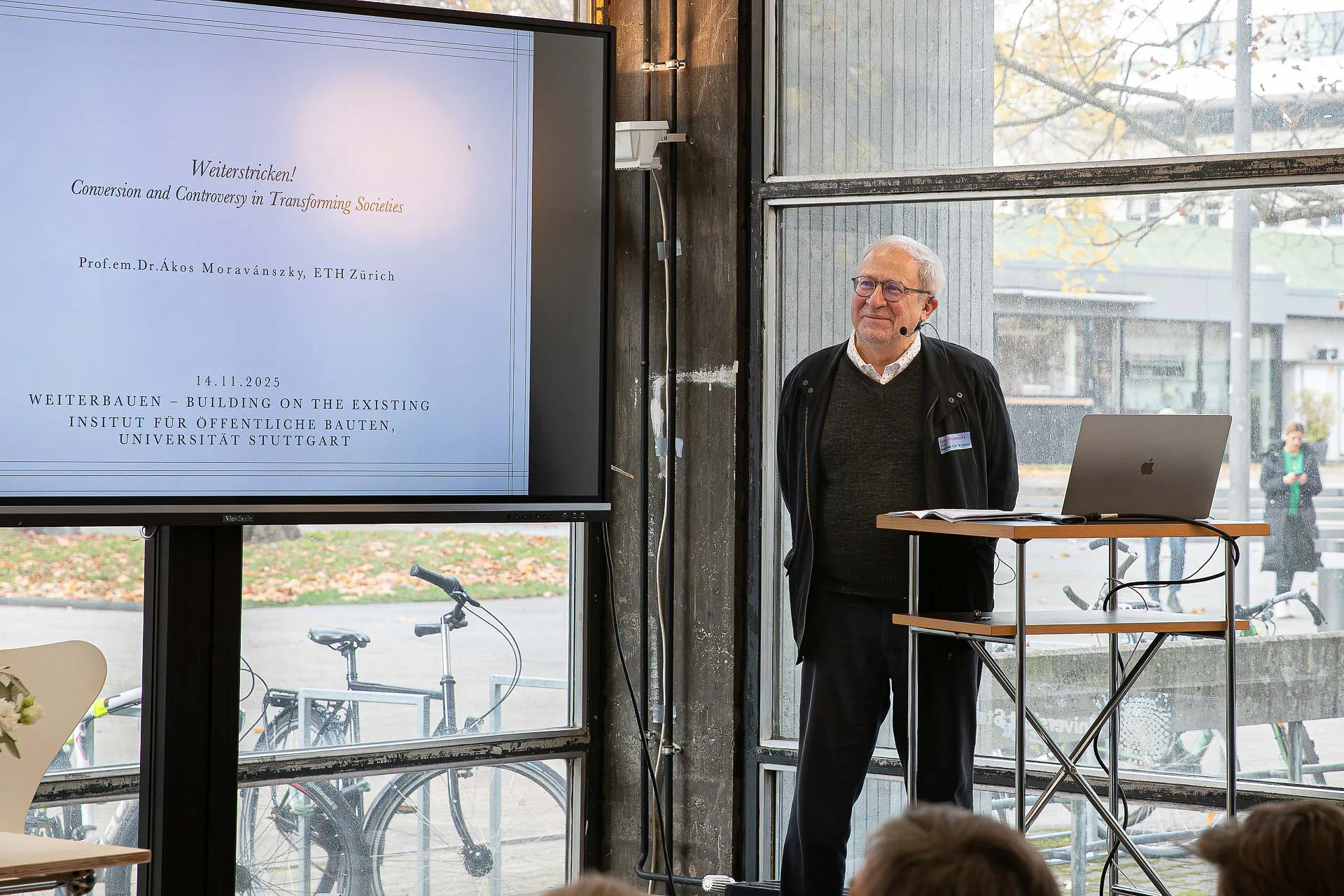Ákos Moravánszky (Architekturtheoretiker)