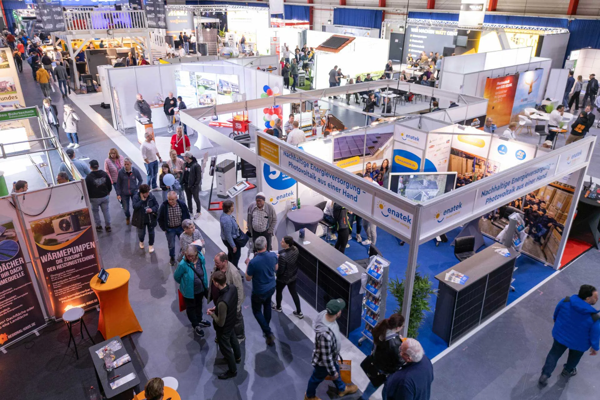 Viele Informationen rund um's Thema Bauen finden Besucher:innen auf der BAUExpo in Gießen.
